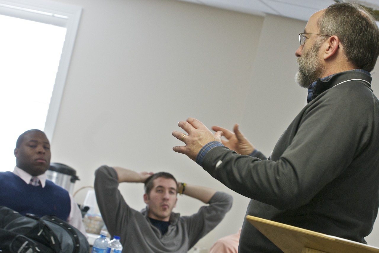Robert King teaching a session.