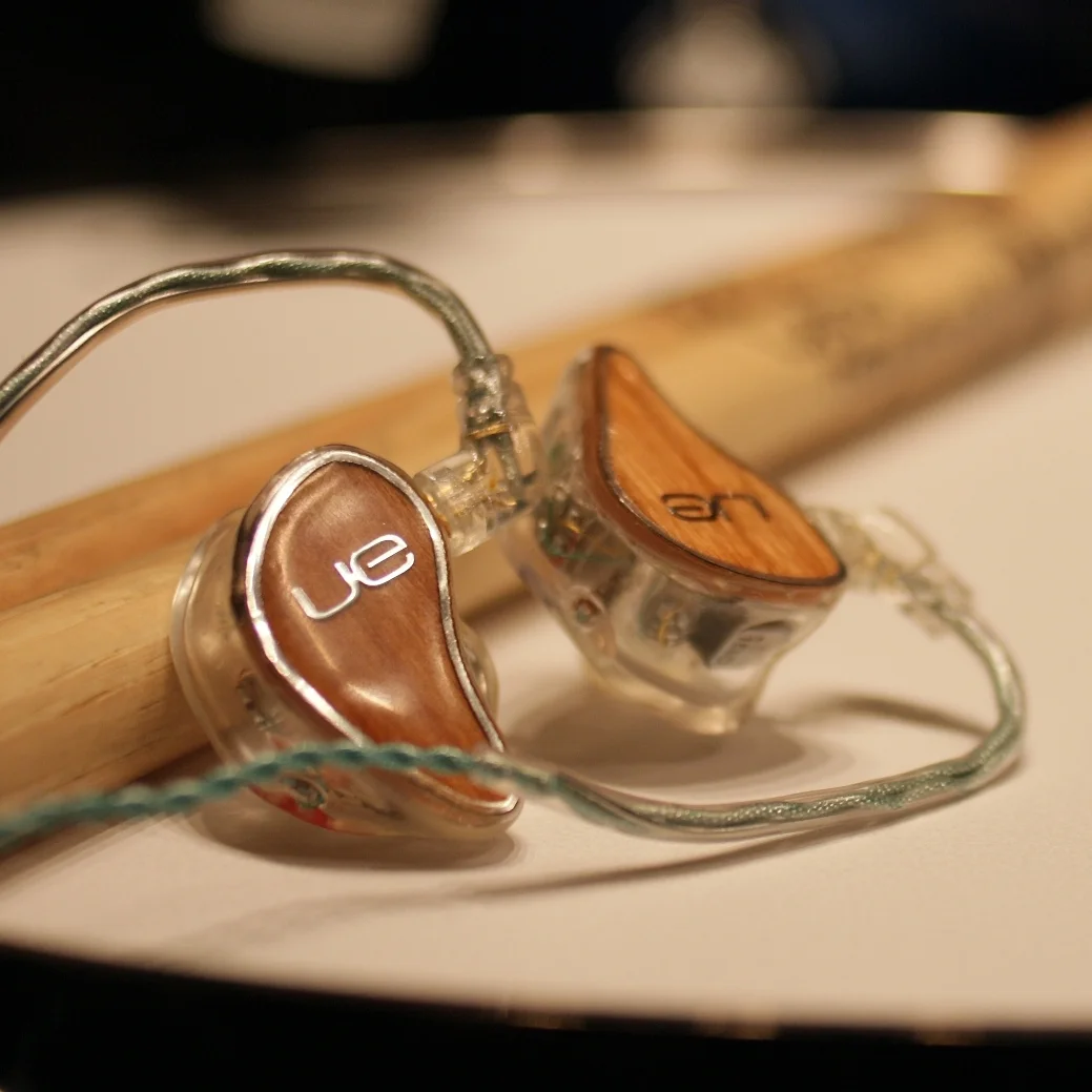 LUE-02.jpg