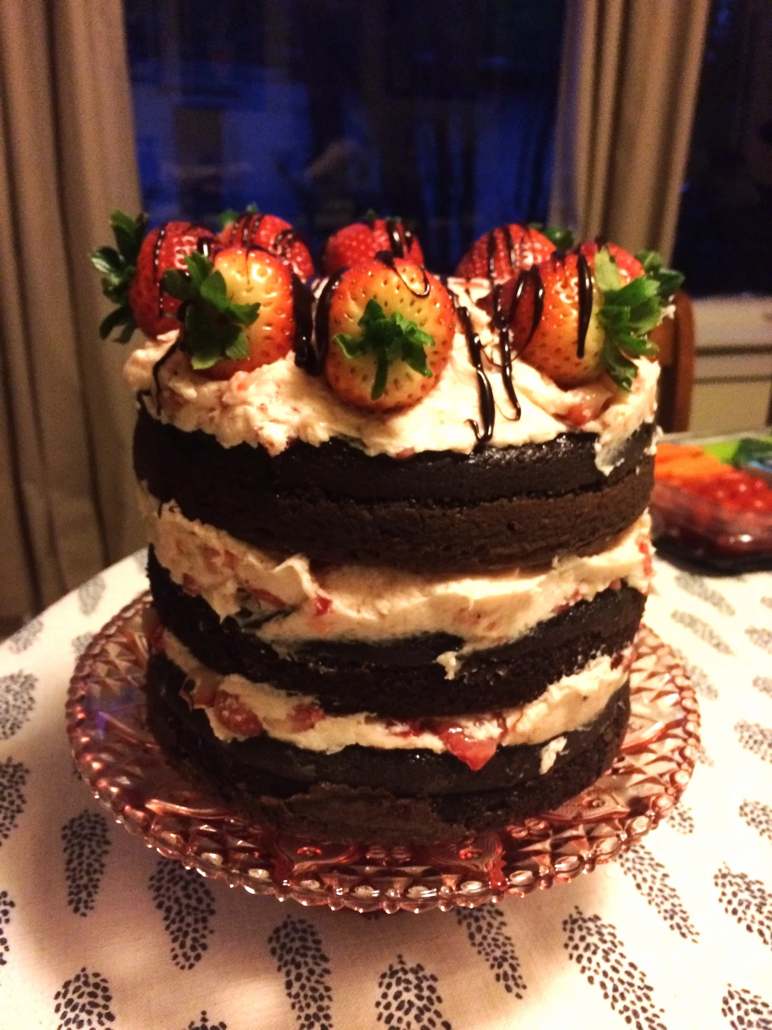 A pretty plate and amazing friends makes this a perfect cake