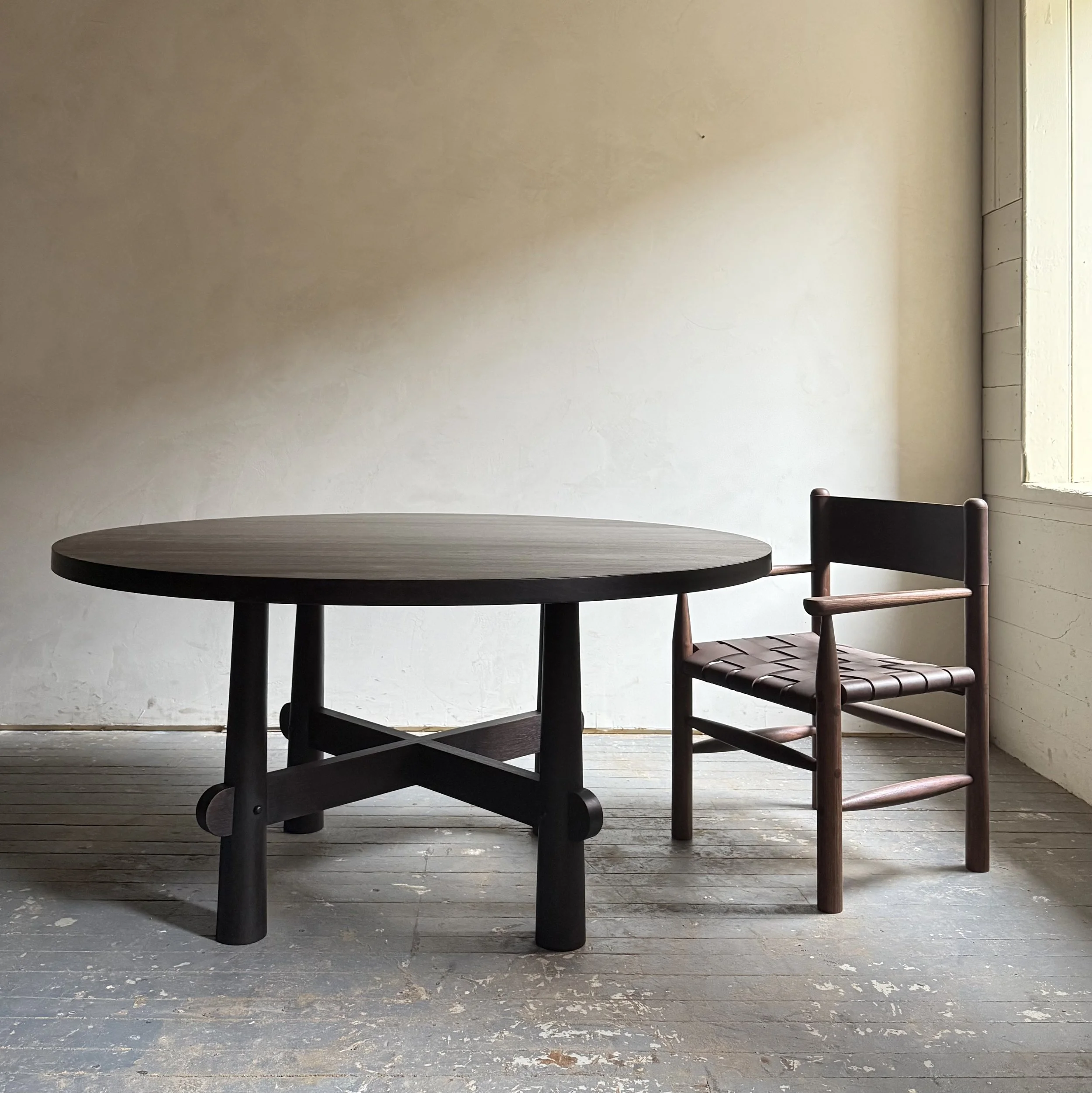 HATCH DINING TABLE