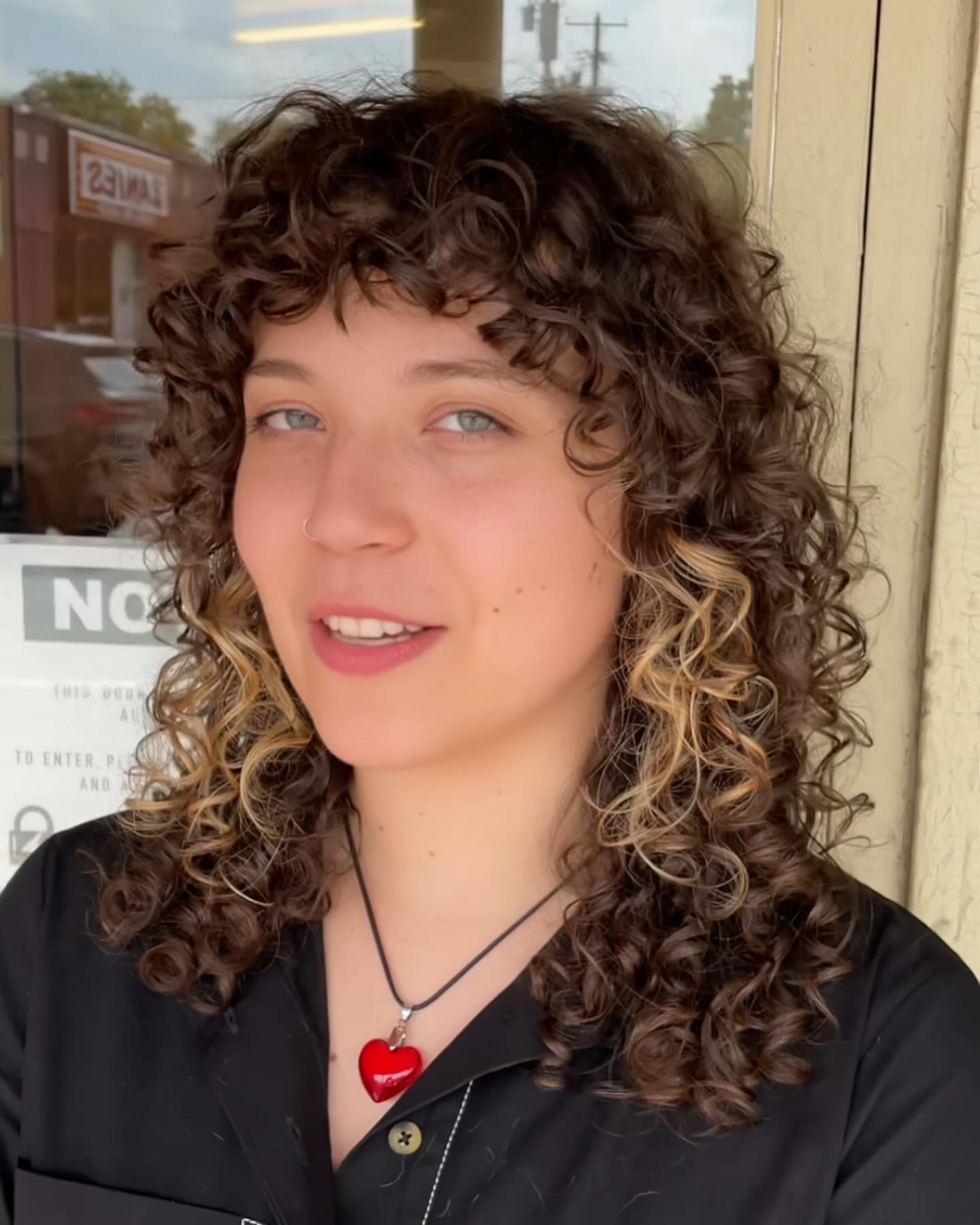 A fun shag shape for this client&rsquo;s perfect natural curls ➿

#chattanoogahairstylist #chattanoogahair #chattanoogahairstylists #chattanoogasalon #chattanoogahairsalon