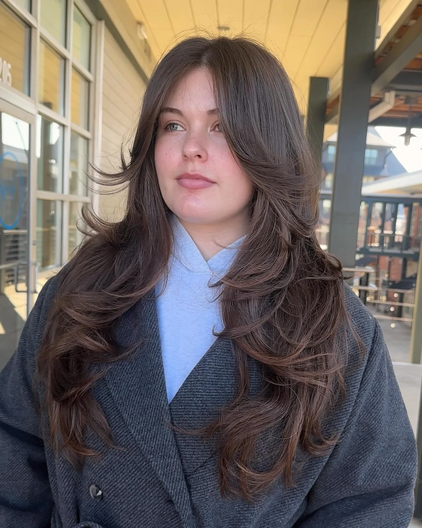 When it&rsquo;s cold outside but you&rsquo;re still lookin&rsquo; hot 🥵 

#chattanoogahairstylist #chattanoogahair #chattanoogahairstylists #longlayers #butterflyhaircut