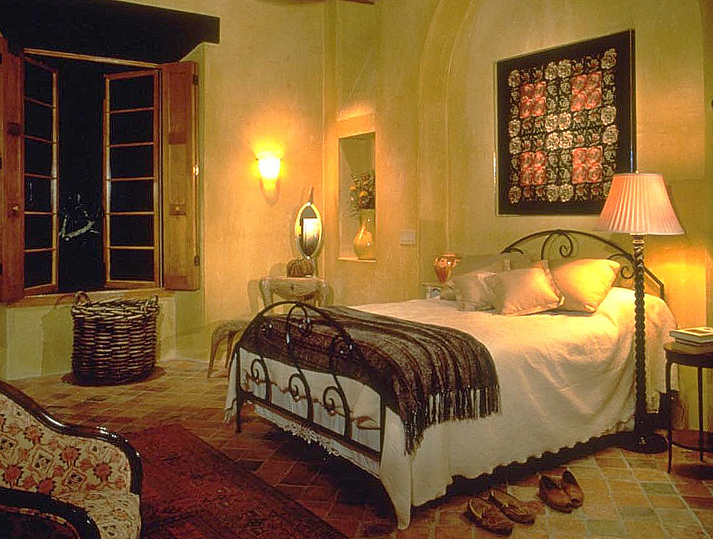 Sachs-bedroom.png