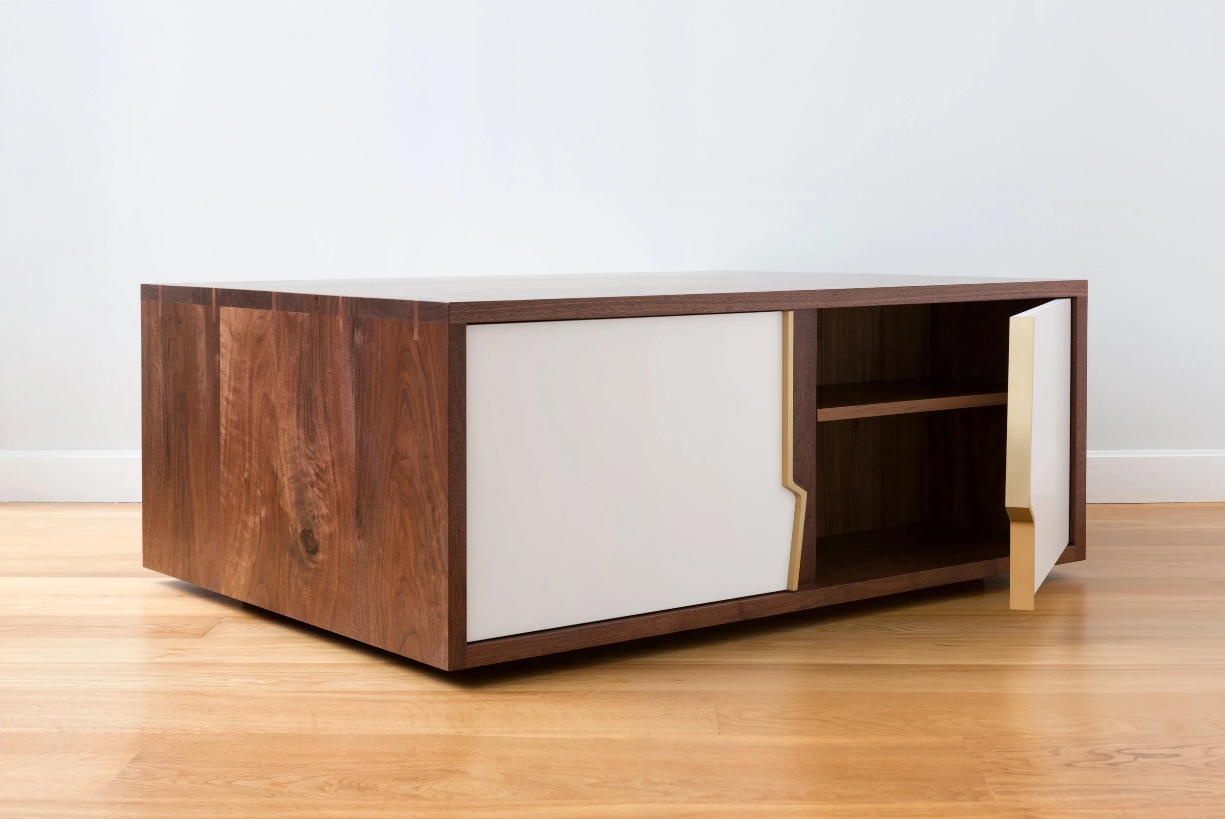 Halsey Fracture Coffee Table in Walnut, Brass and Lacquer by Piet Houtenbos