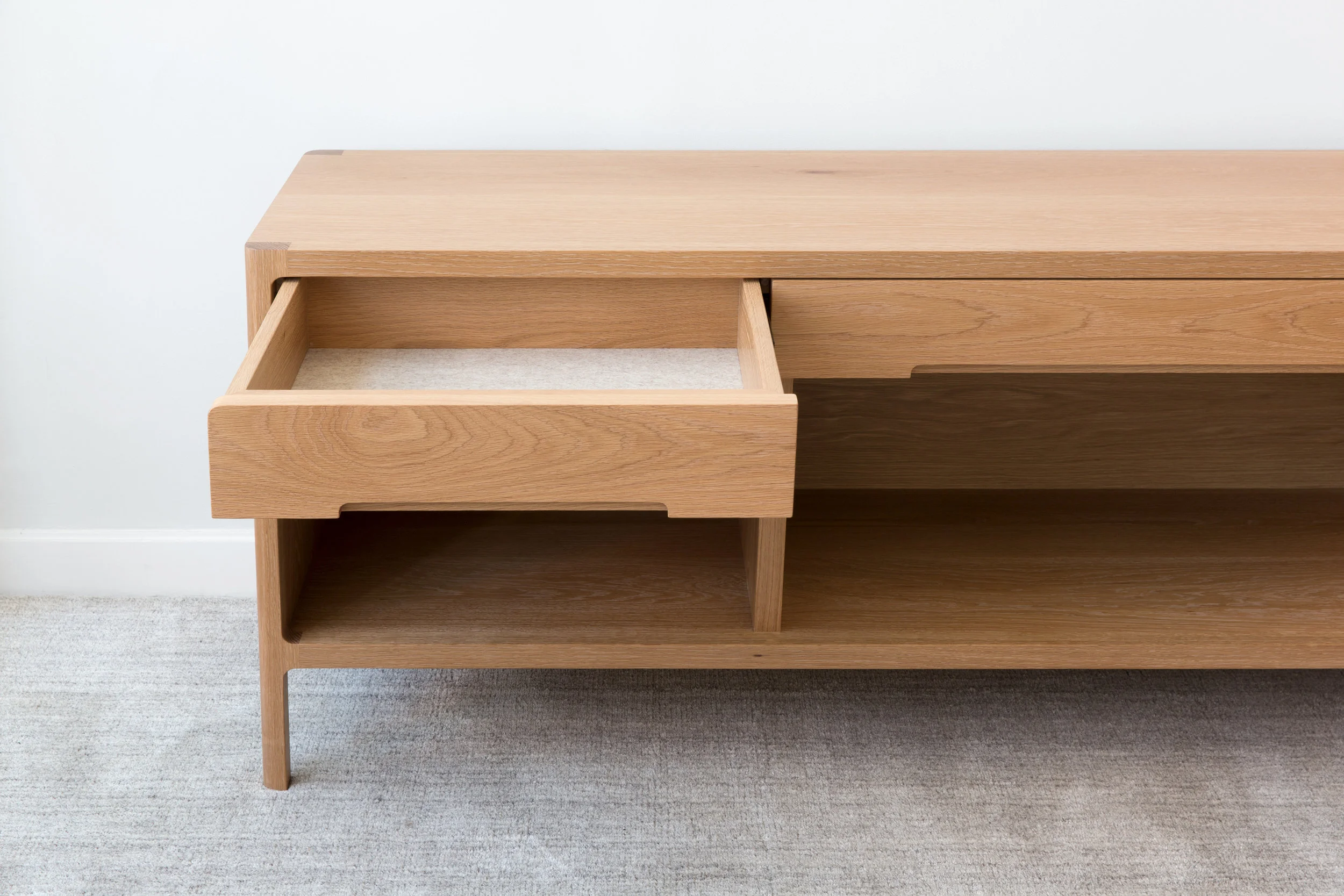 Cobb Console by Piet Houtenbos