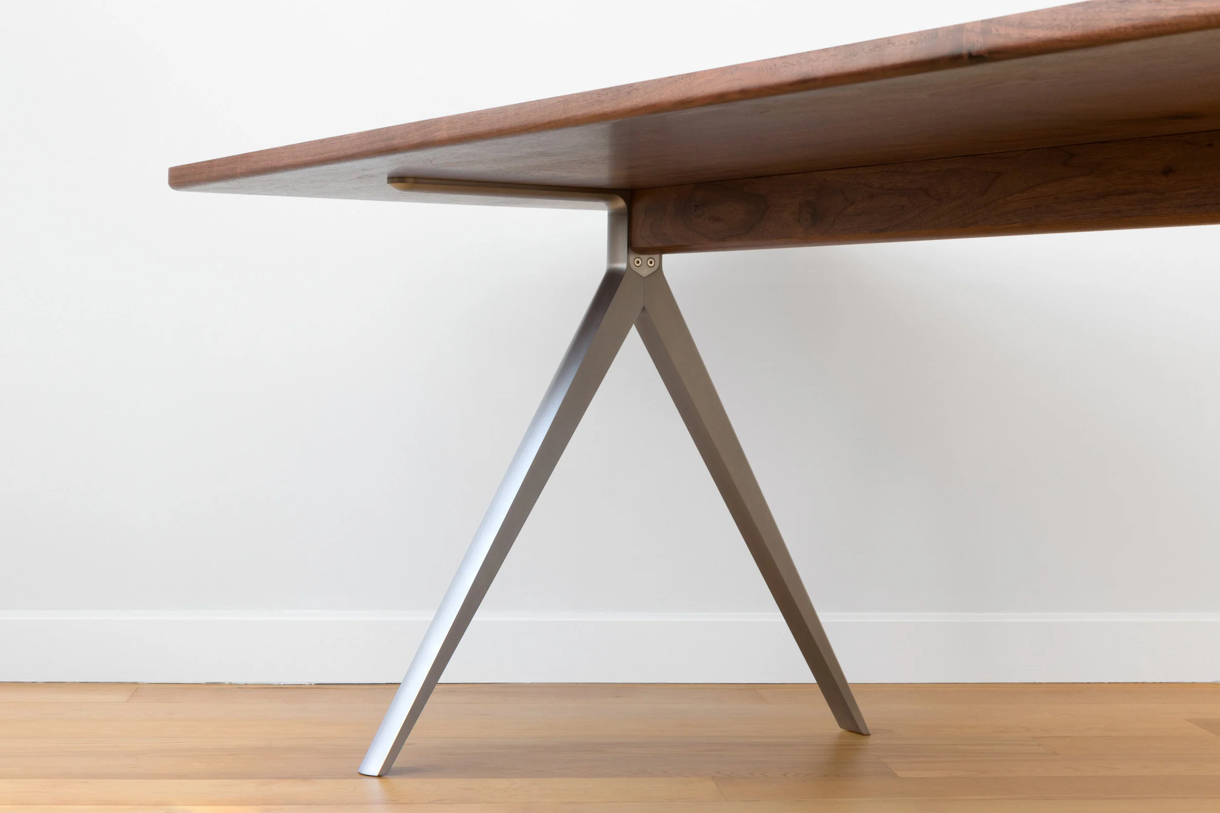 Silicon Summit Dining Table in Walnut, Aluminum