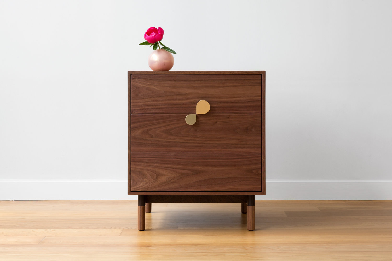  EXPLORE SIDE TABLES: Petals Side Table 