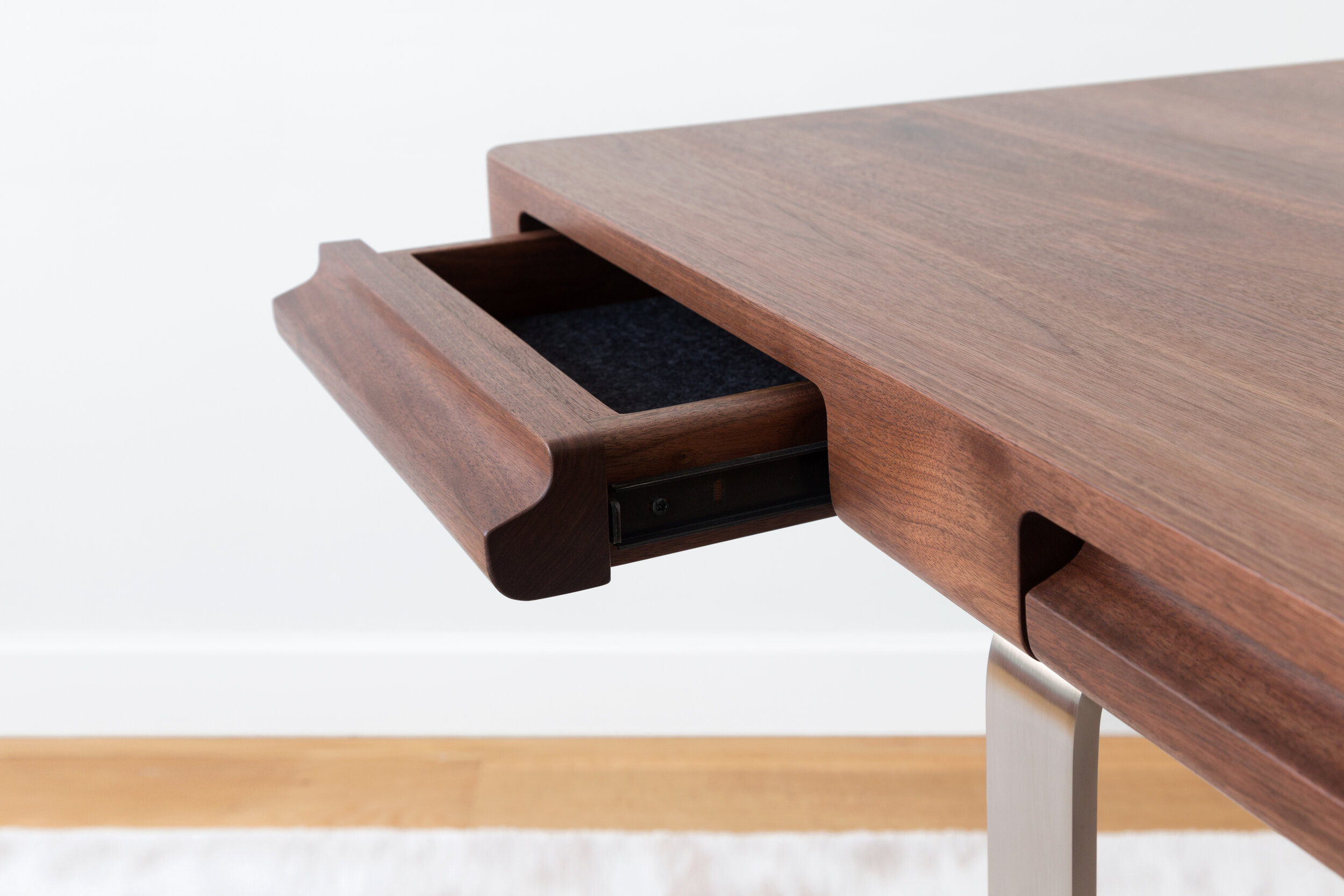 Arnon Home Office Executive Desk in Walnut