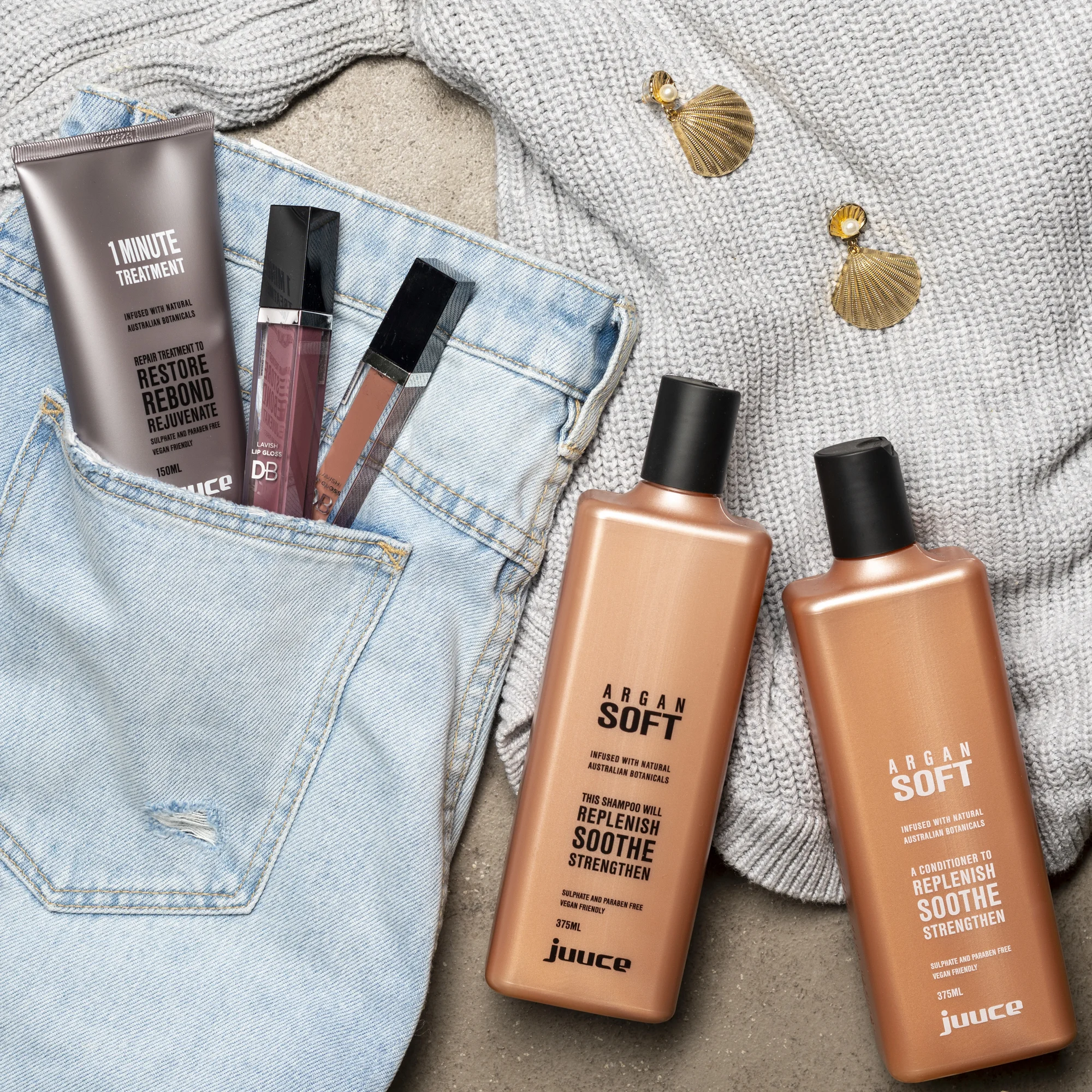 Products002.jpg