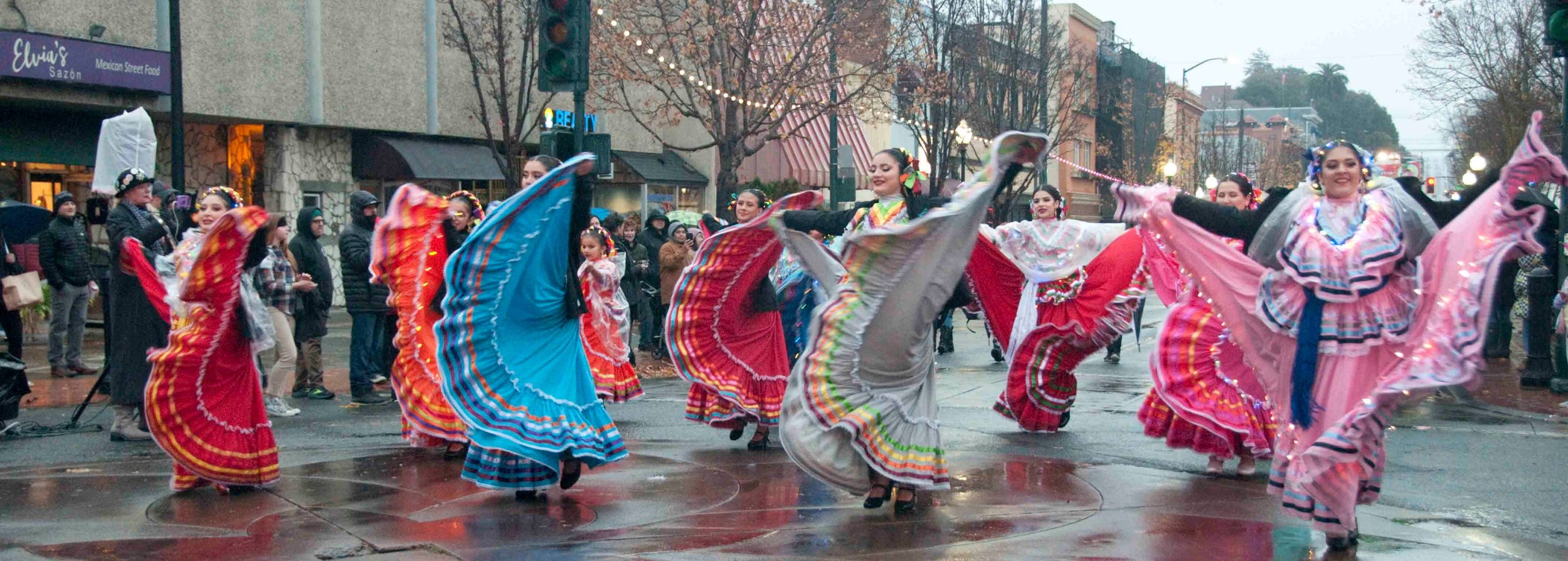 MH2023 Ballet Folkloriko.jpg