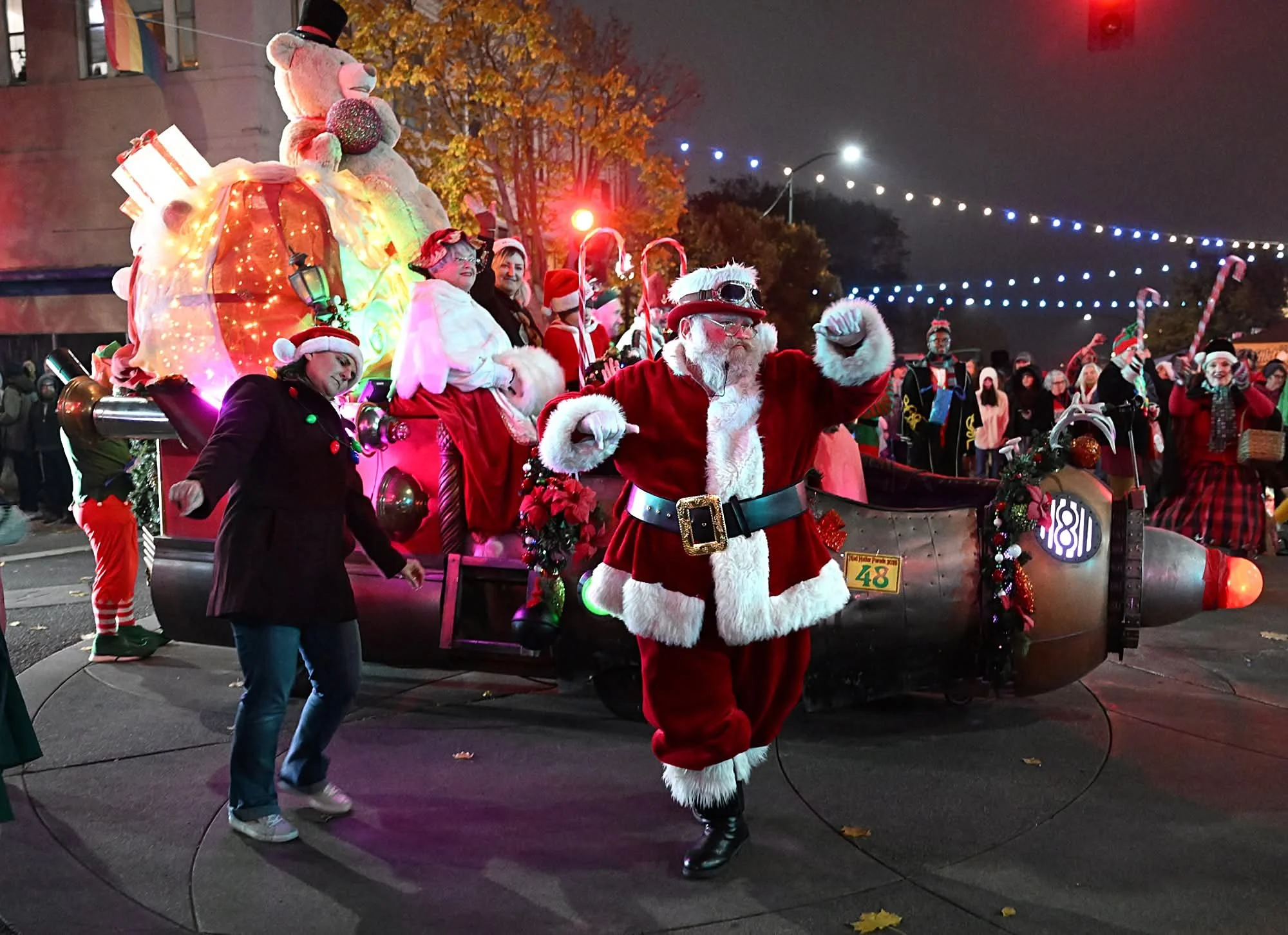 2025 Mad Hatter Santa 2.jpg