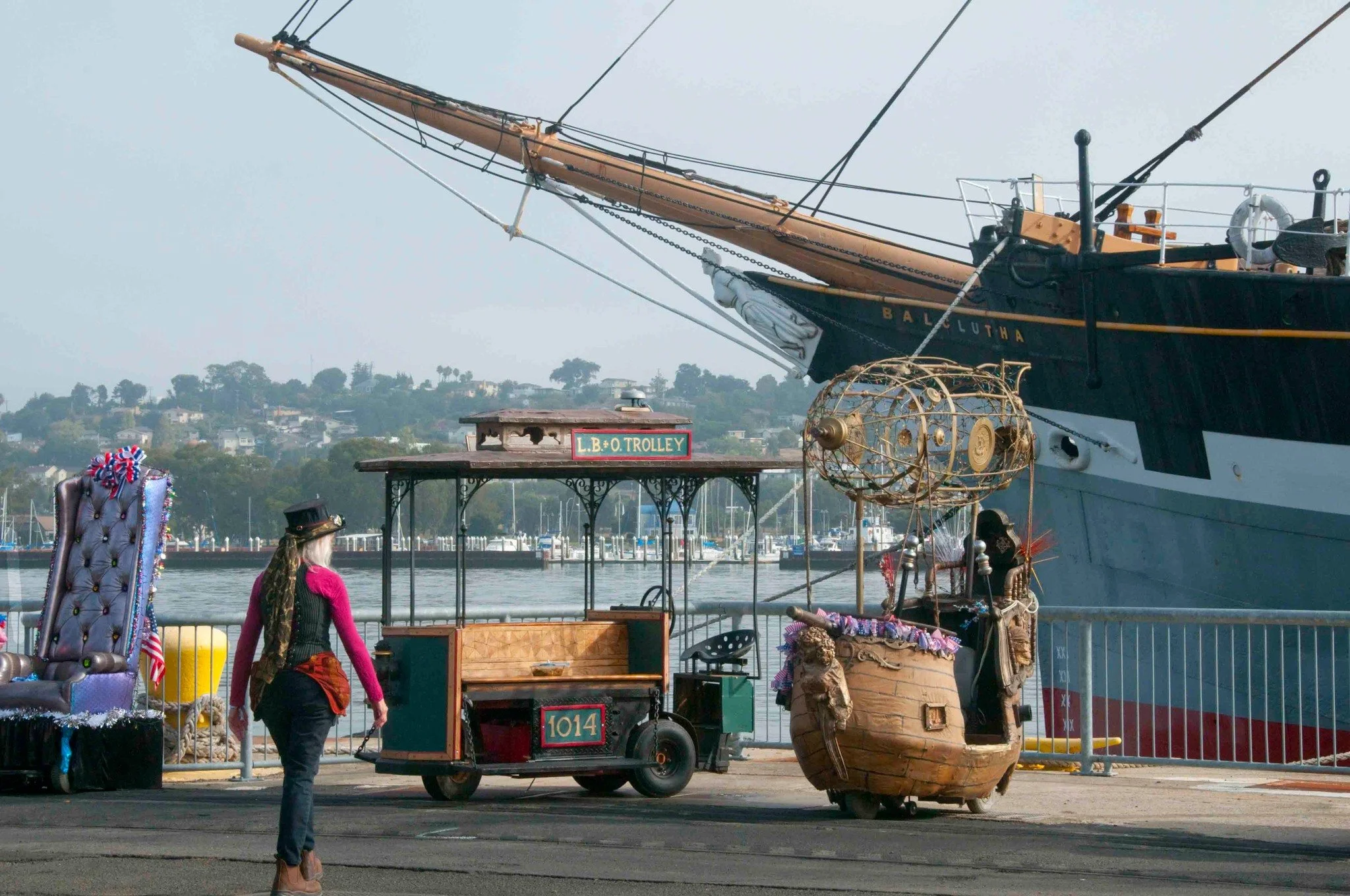 art cars with ship 2.jpg