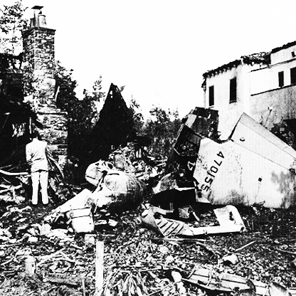 Howard Hughes Crashes