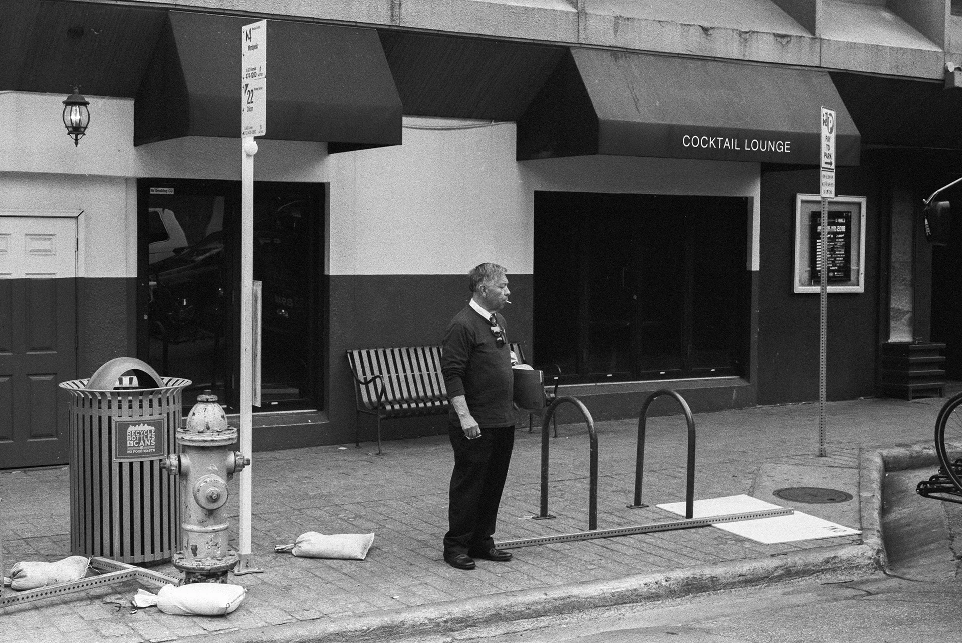 Waiting-For-The-Bus.jpg