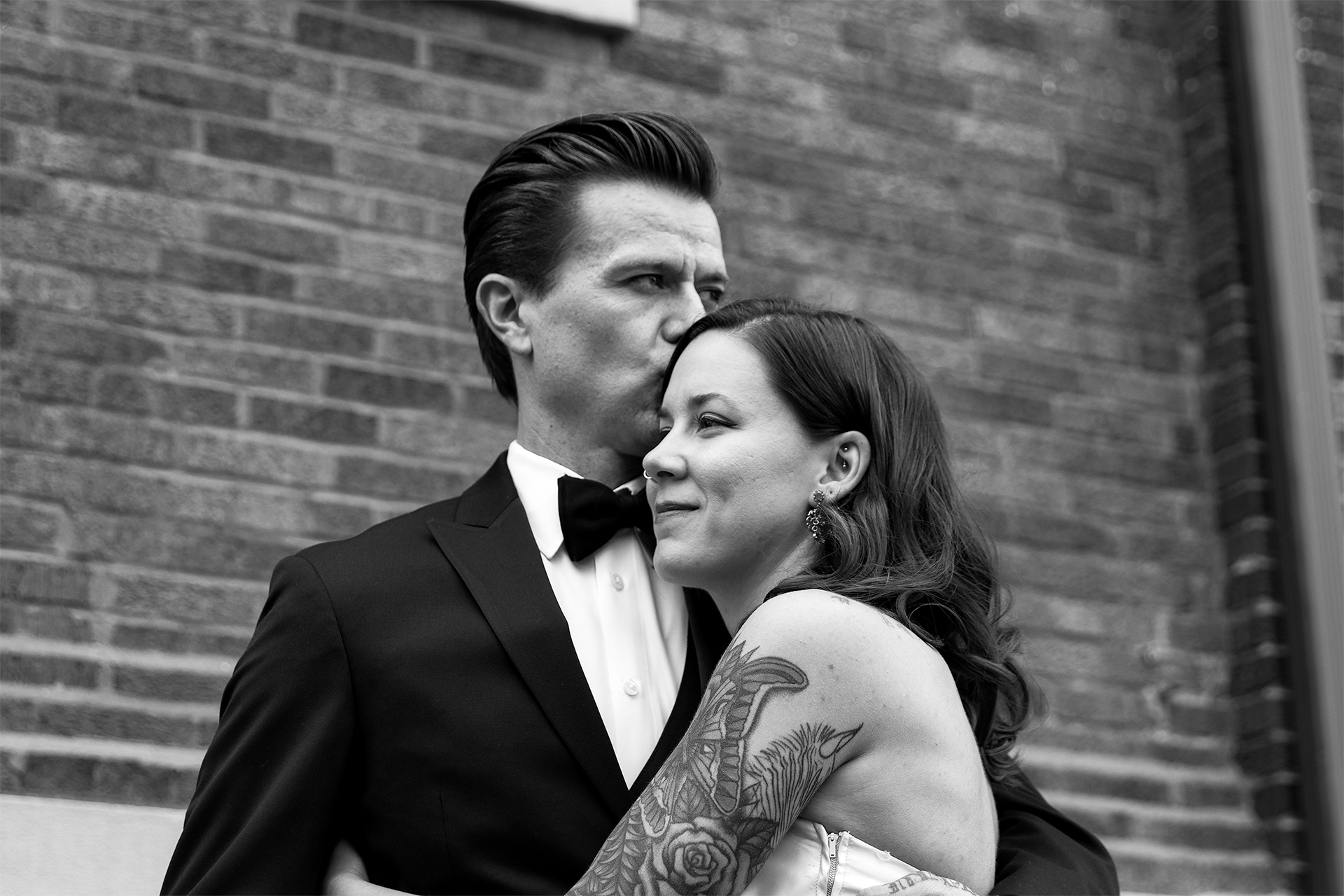 Frist-Look-Kiss-BW.jpg