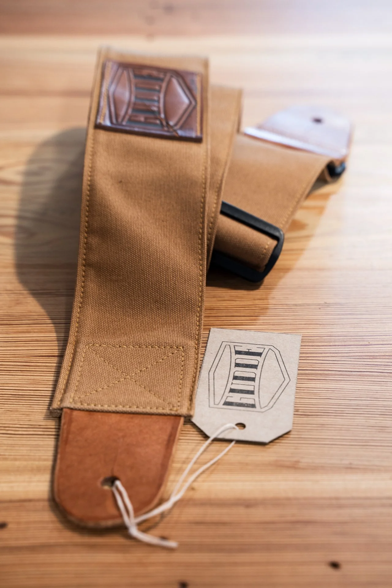 Gudde Co Guitar Strap - Brown
