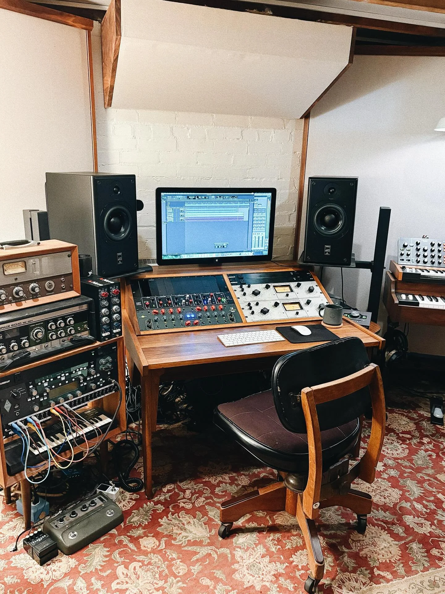 Hello friends, acquaintances, and strangers!! It has been some time since I have been posting content. A lot has happened in life (studio builds, changing spaces, medical issues with a stint in the hospital, etc.) and I thought I would post a little