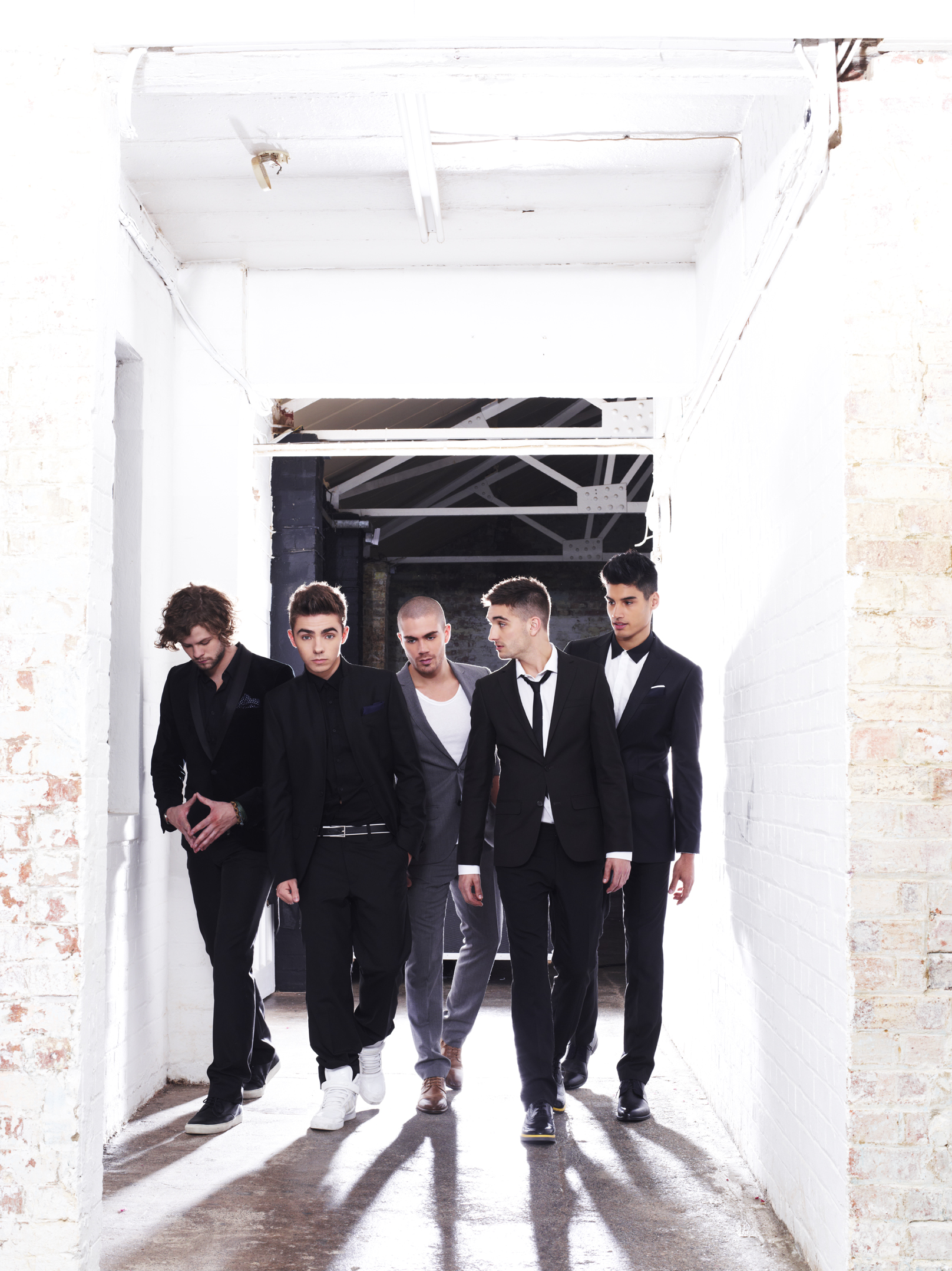 TheWanted_walkingpress_sml.jpg