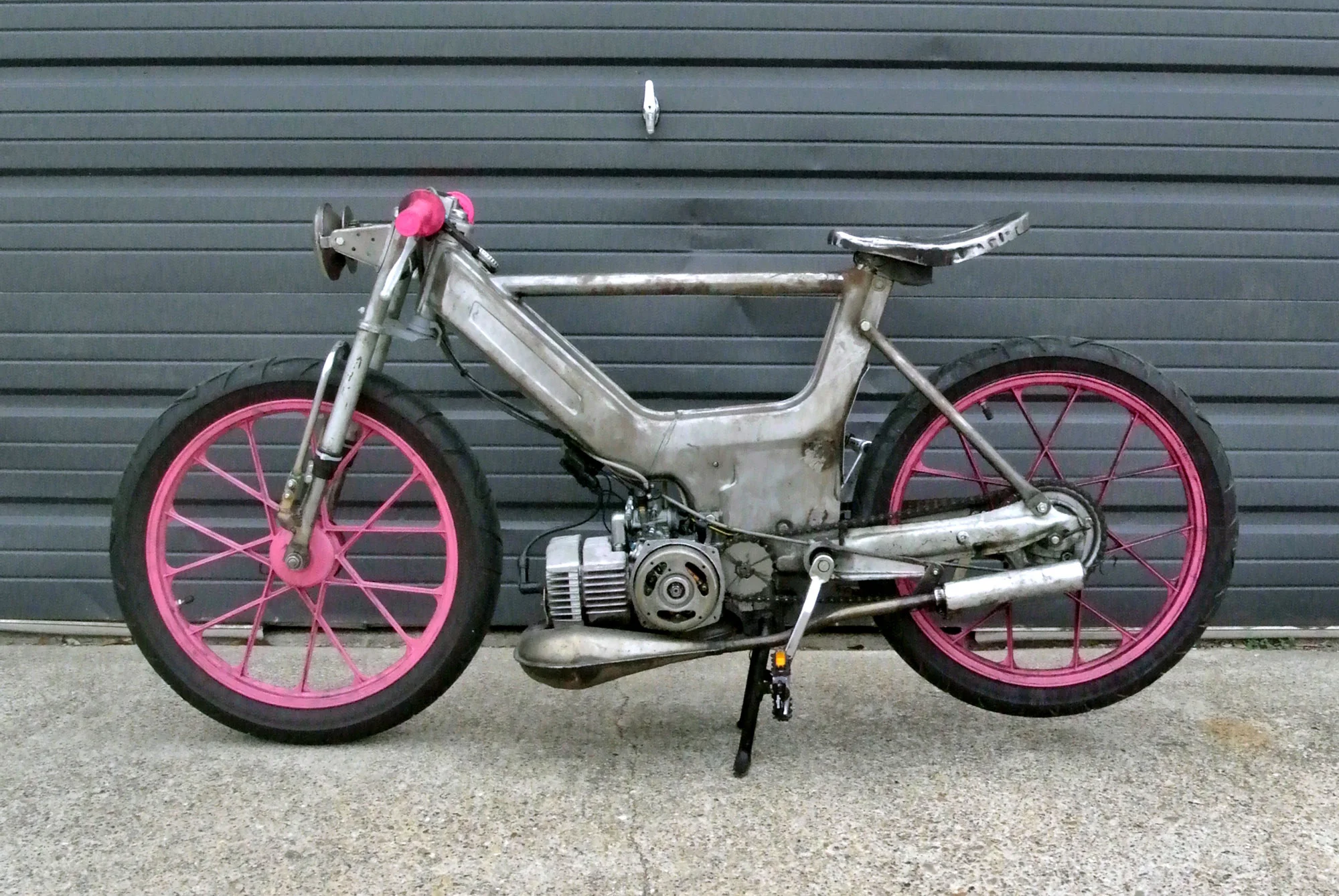 moped-1979-puch-maxi-pinkie-CB002_1.jpg