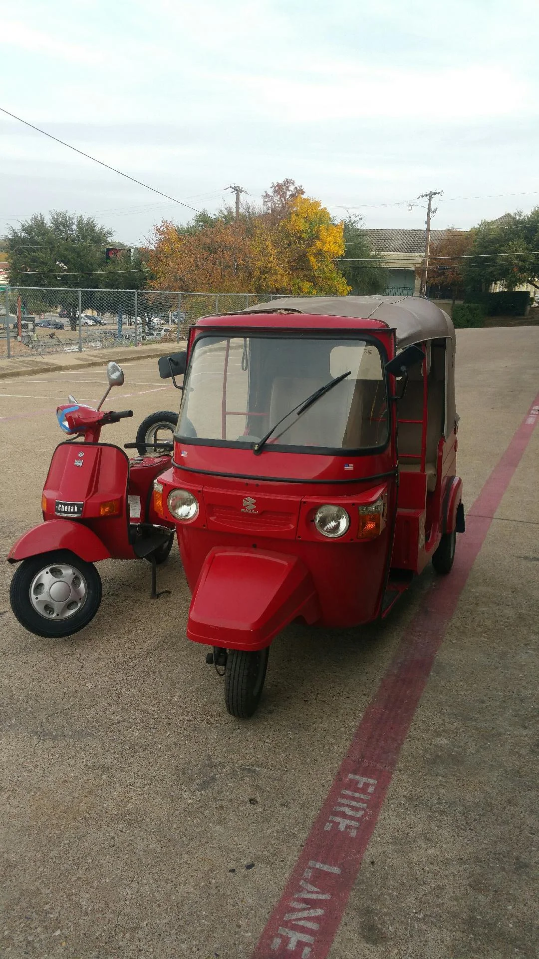 11-31-2017 bajaj 3 wheeler.jpg