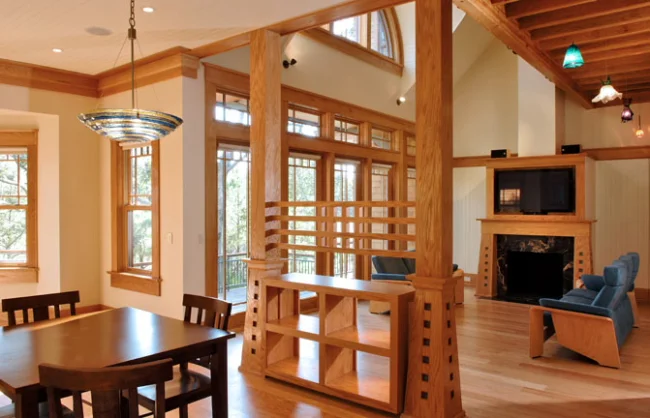 BREAKFAST AREA TO DENOlanoff.small.JPG