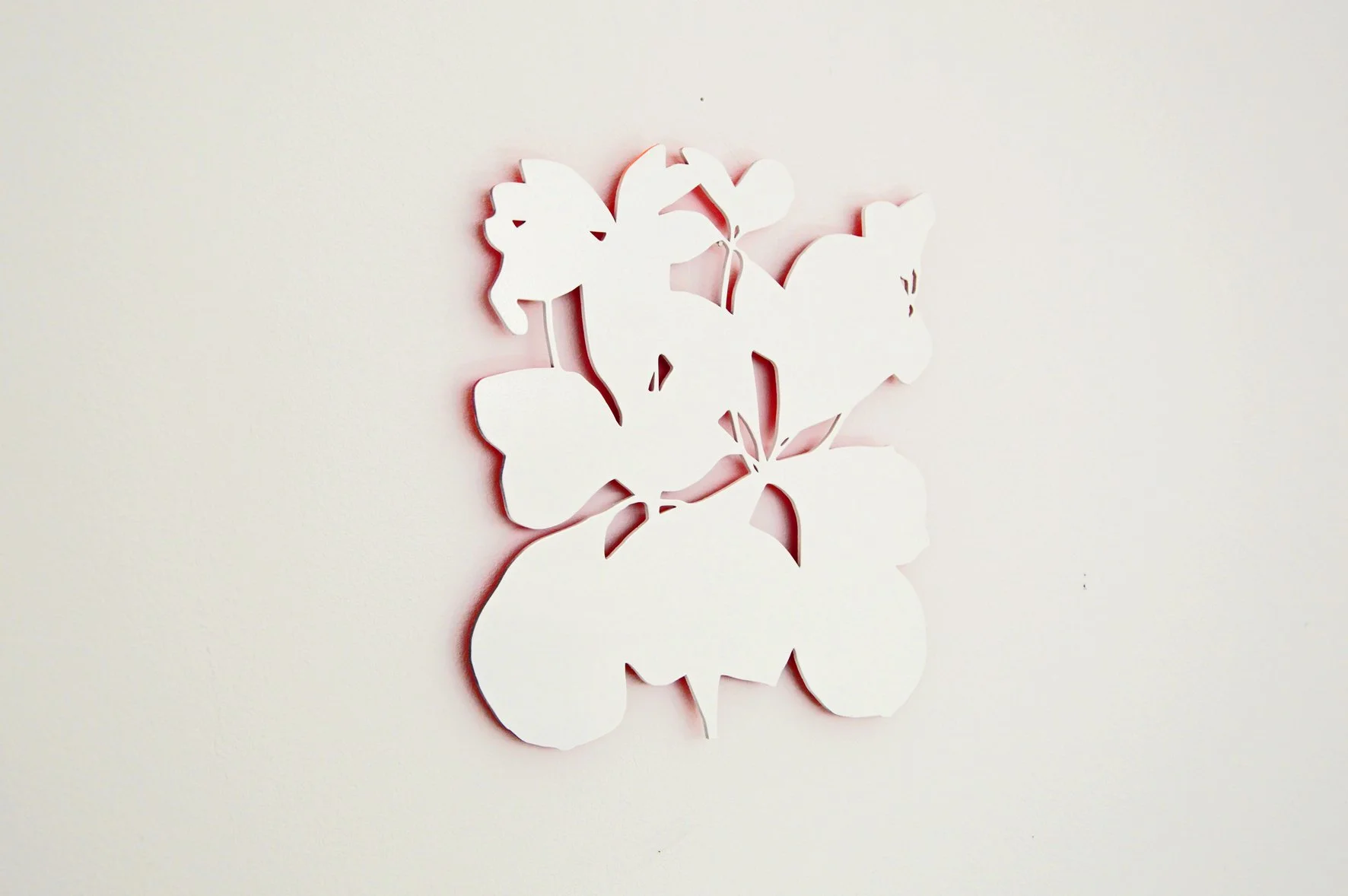 Glowing plant - white-neonpink