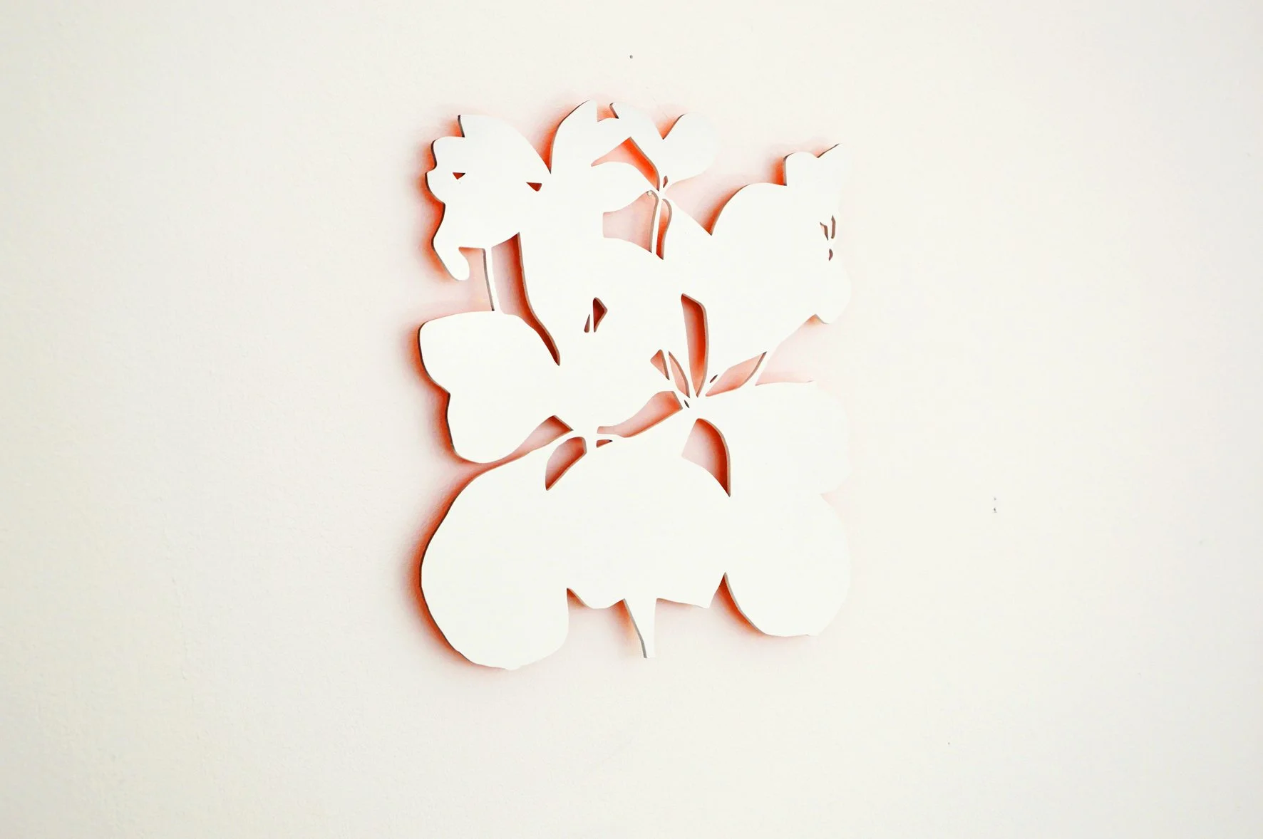 Glowing plant - white_neonpink