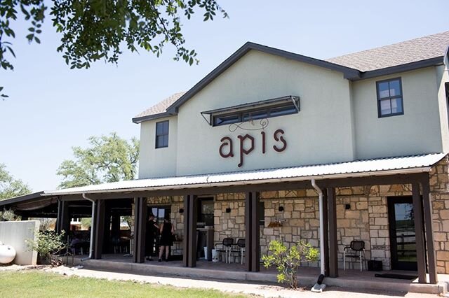 AT THIS TIME BOTH APIS &amp; PIZZERIA SORELLINA WILL REMAIN CLOSED UNTIL WE FEEL REOPENING IS SAFE AND SUSTAINABLE.

We have all intentions of welcoming you back to both restaurants when this crisis stabilizes and hope to see your smiling faces as we