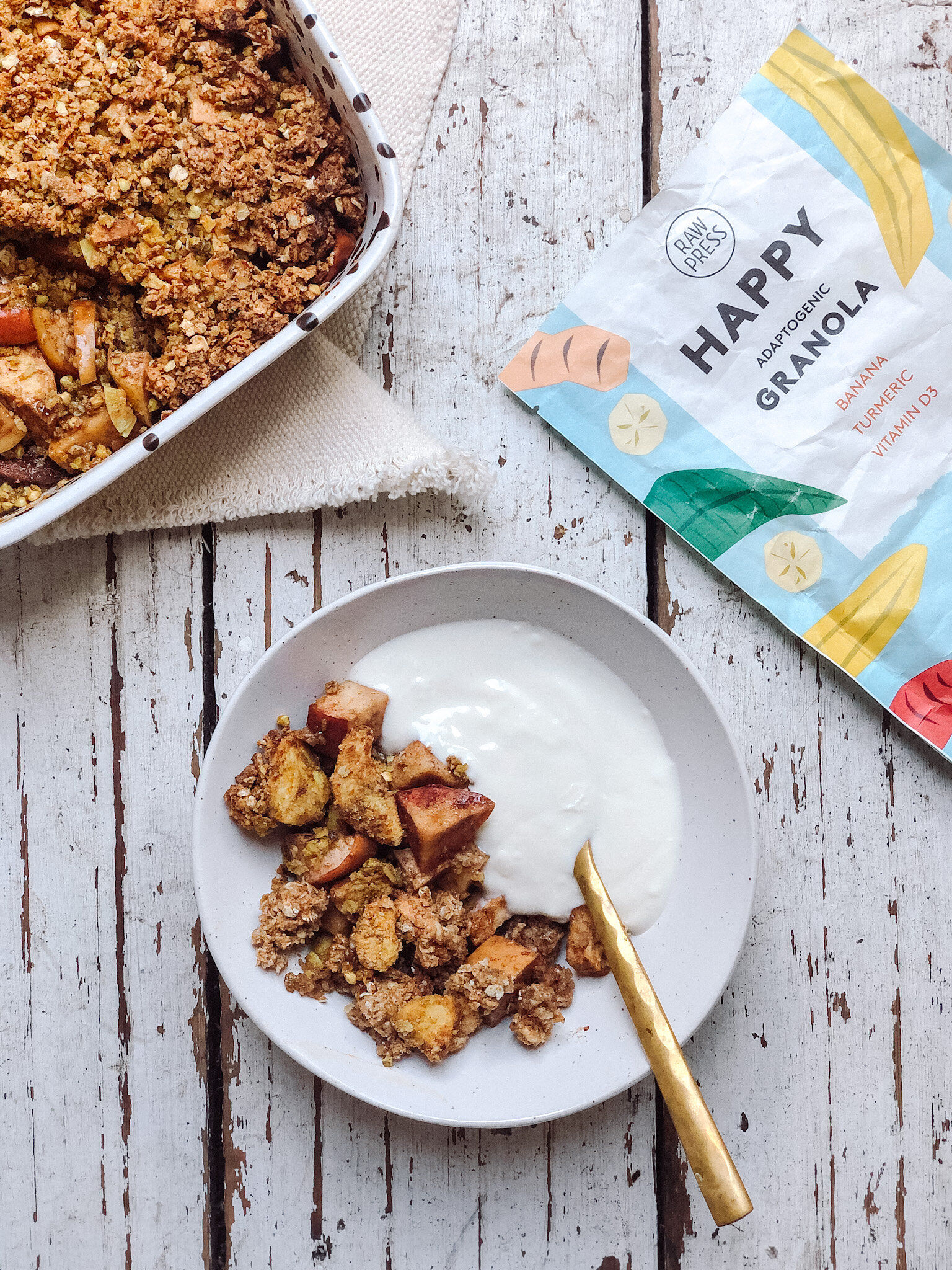Apple, Banana and Turmeric Crumble 