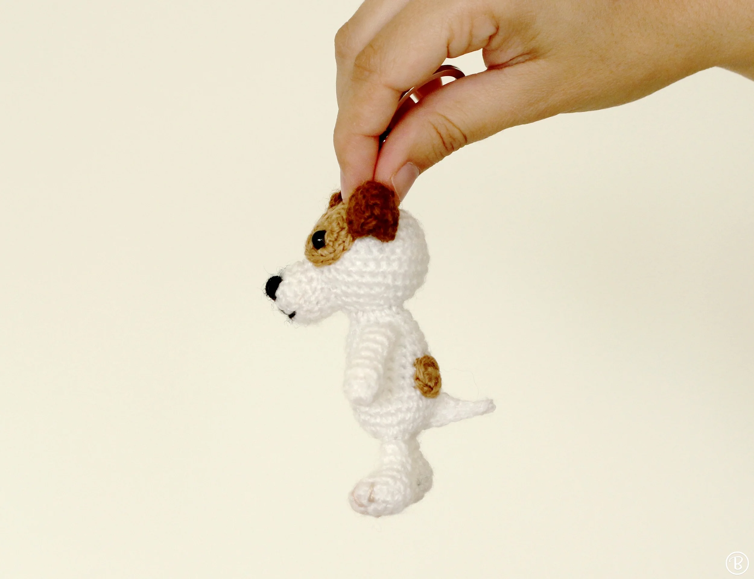 Amigurumi dog keychain