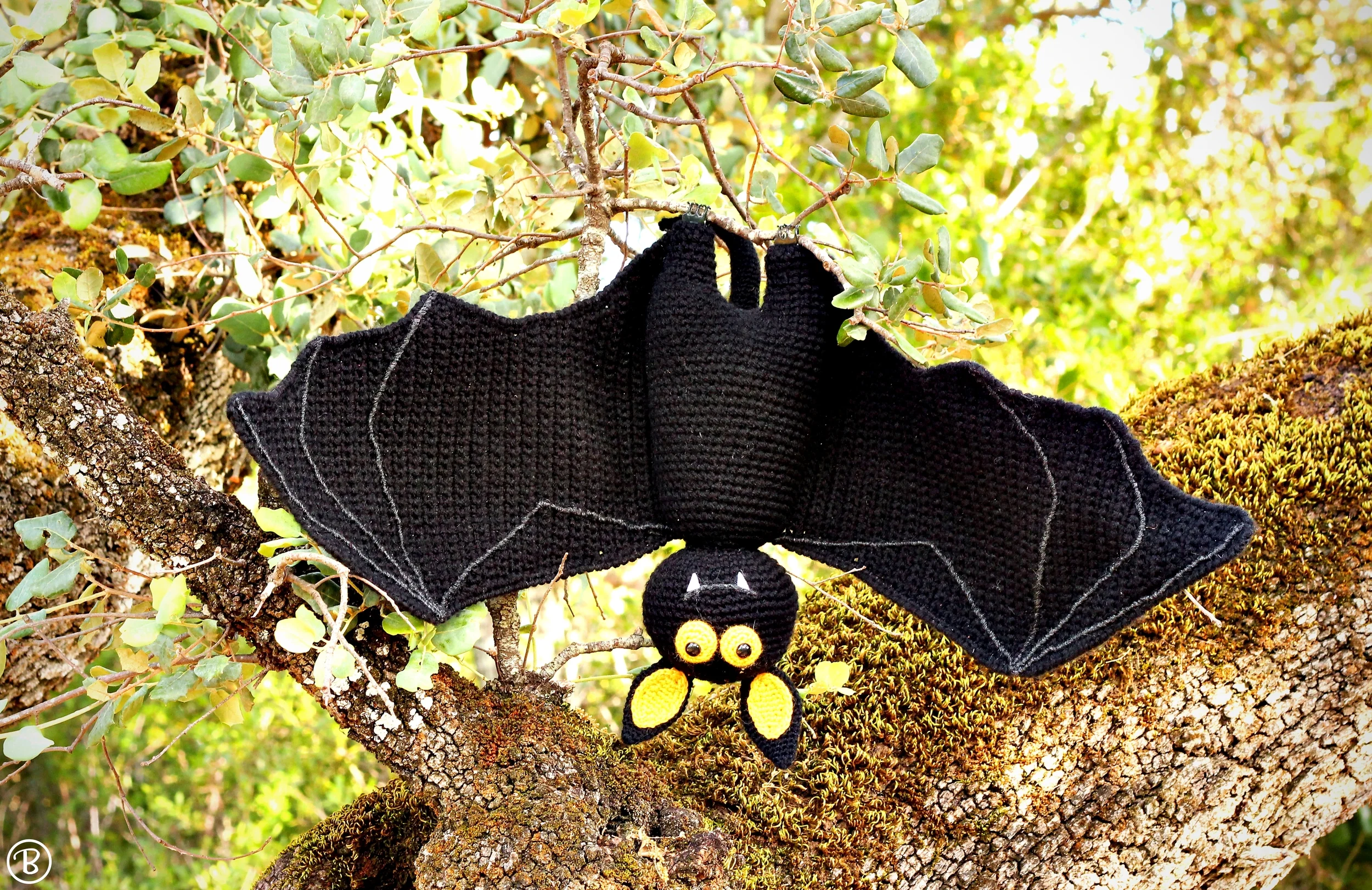 Raz amigurumi bat