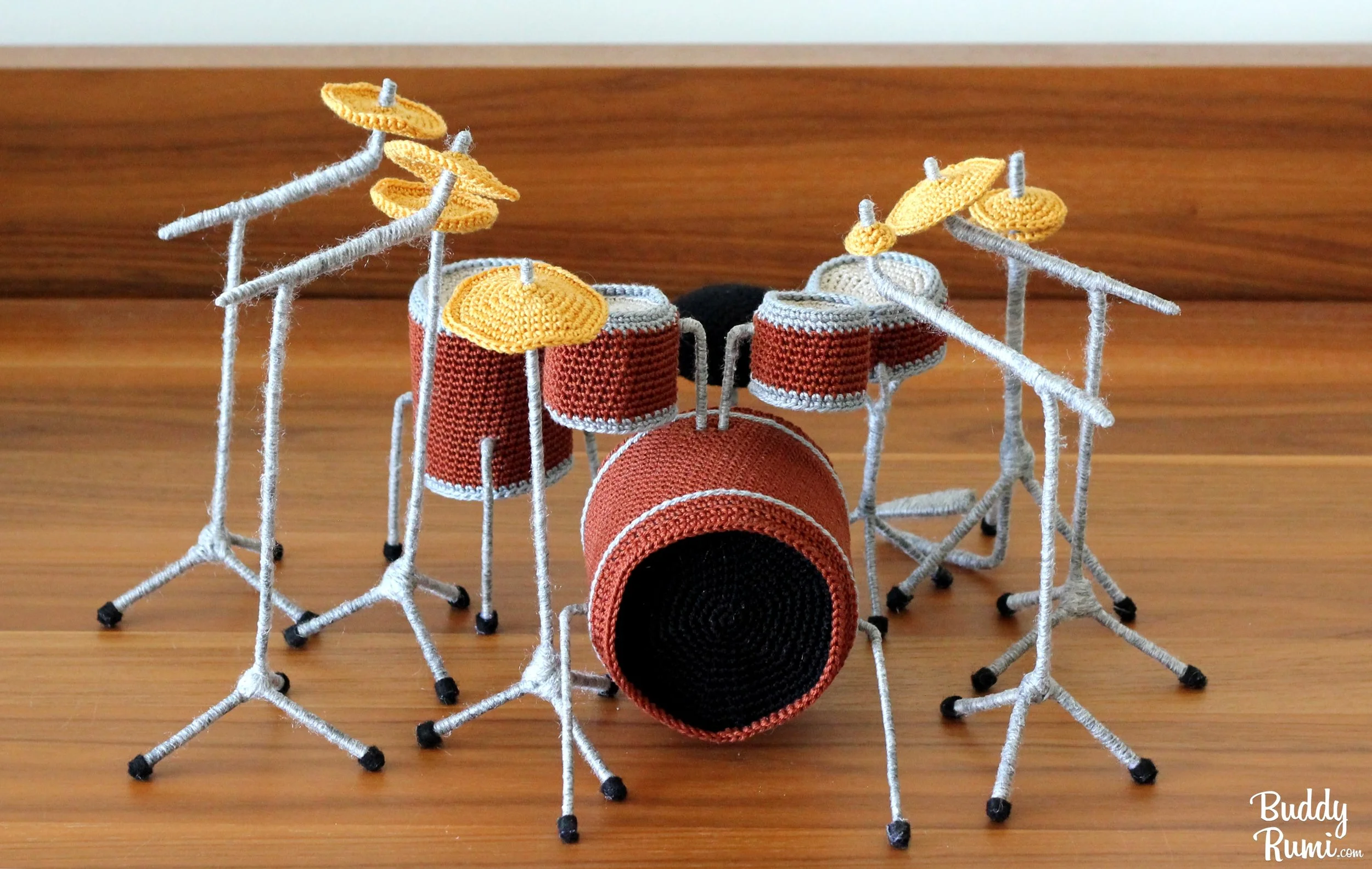 Amigurumi drum set