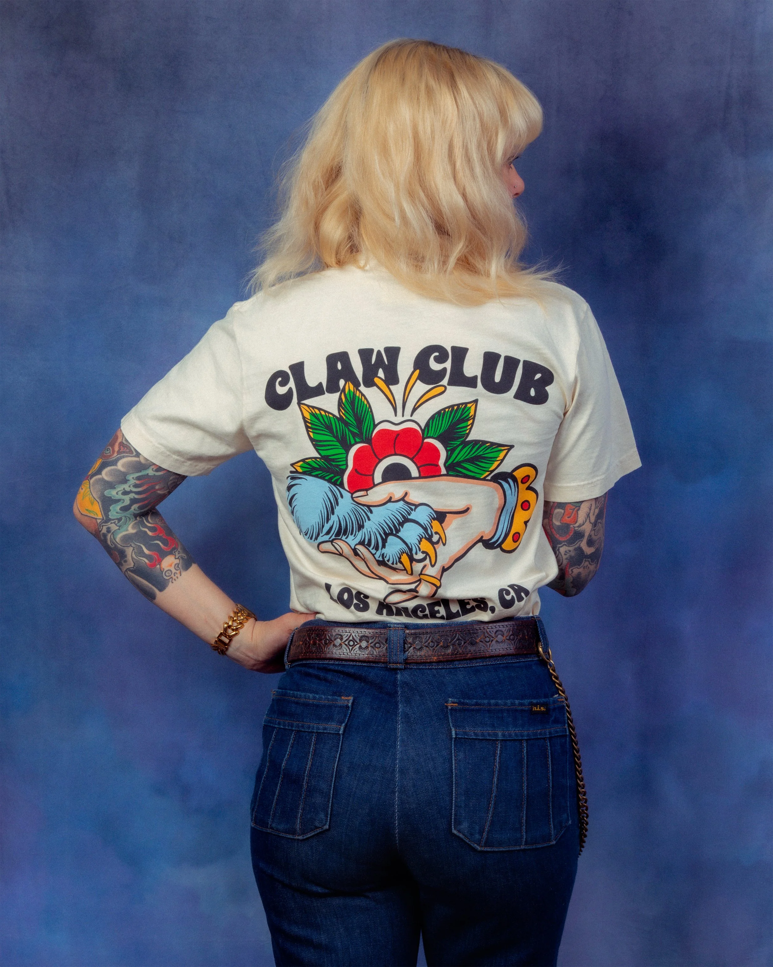 Paw Handshake 'Claw Club' T-Shirt - Comfort Colors