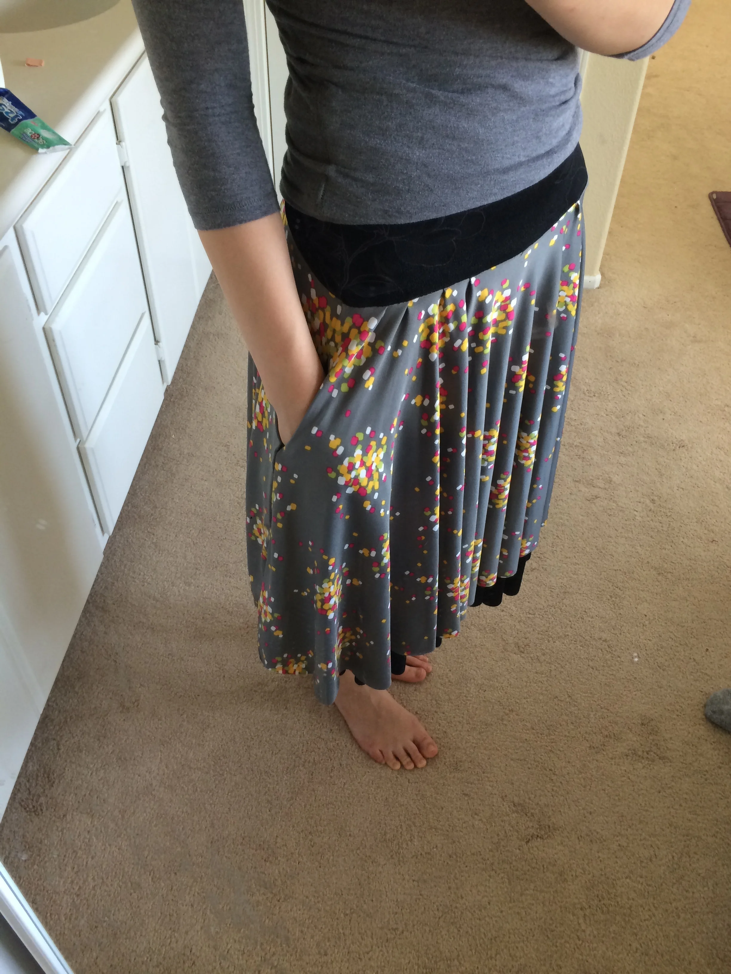 Showing off the pockets. This time I had two inseam pockets on the sides of the skirt instead of the waistband seam. 