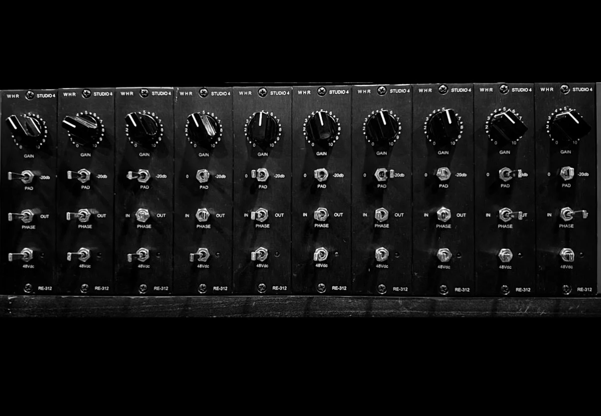 Redd 7 Recording Studio has the largest collection of killer gear in the DSM metro. 

You wanna record with amazing tools and achieve the sounds you hear in your heart? Give us a shout! 

Studio highlight #2 

10 vintage Frank DeMedio custom built AP
