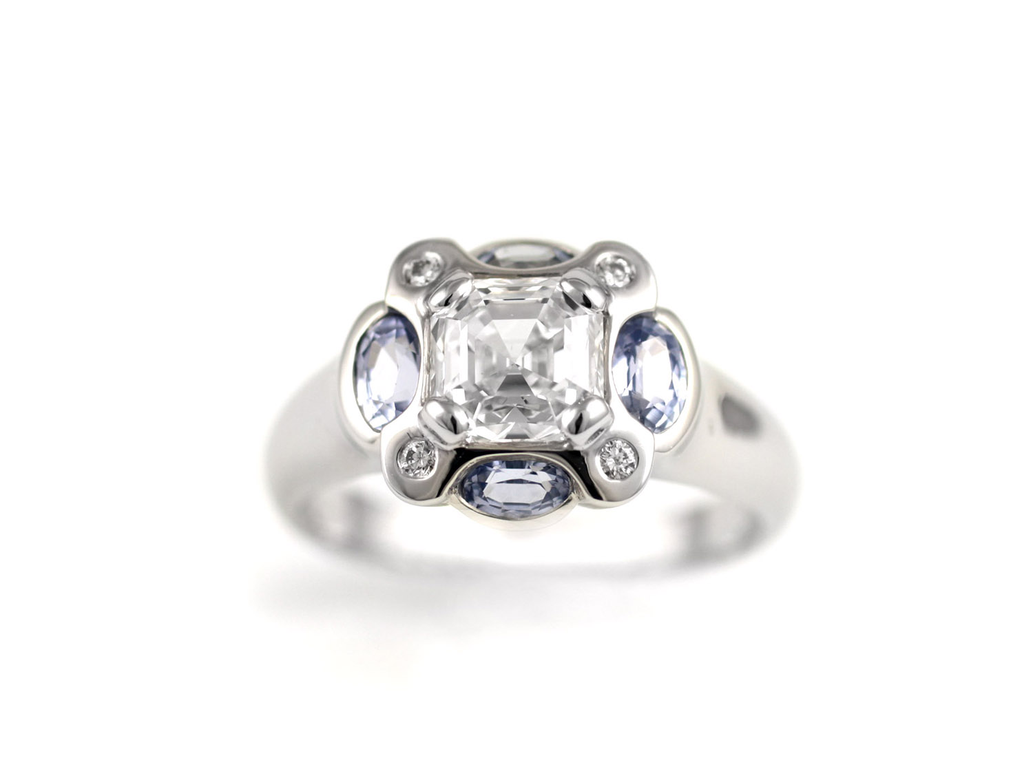 Diamond and Sapphire Bezel Ring