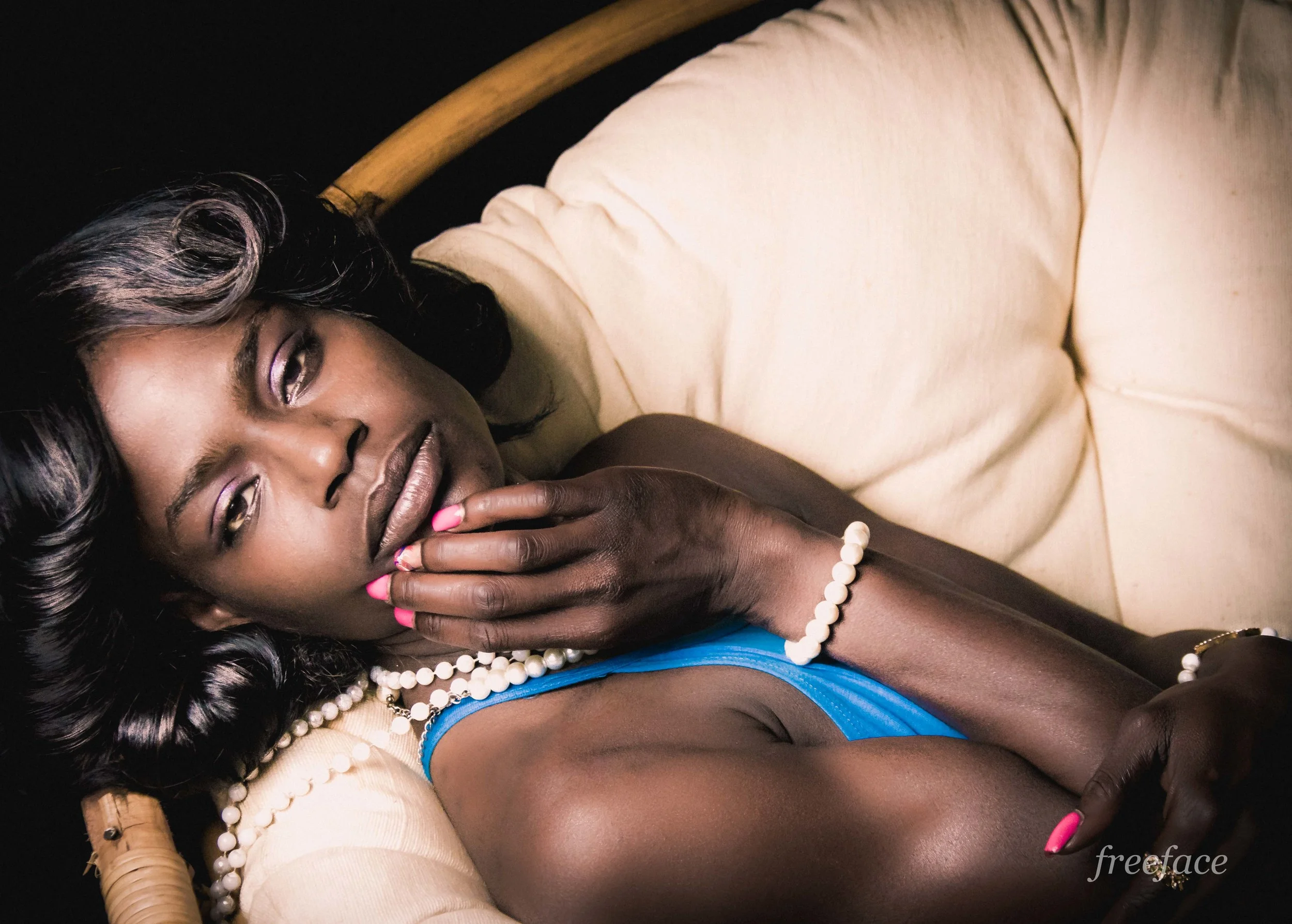 ashia63016-2617-2.jpg