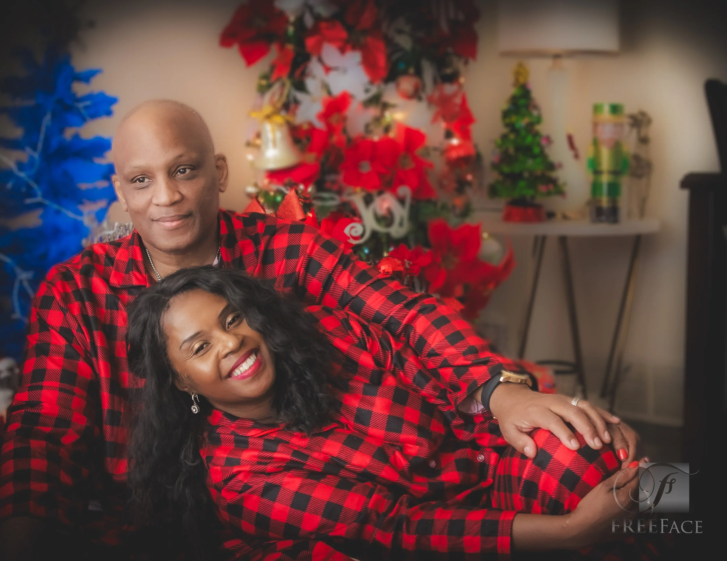 Bouldes Christmas 23-17046.jpg