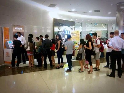 The picture of the world's first Bitcoin queue went viral