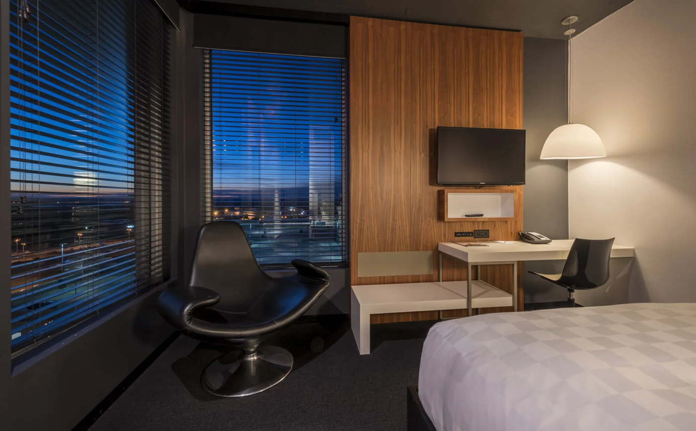 Alt Hotel room Halifax.jpg