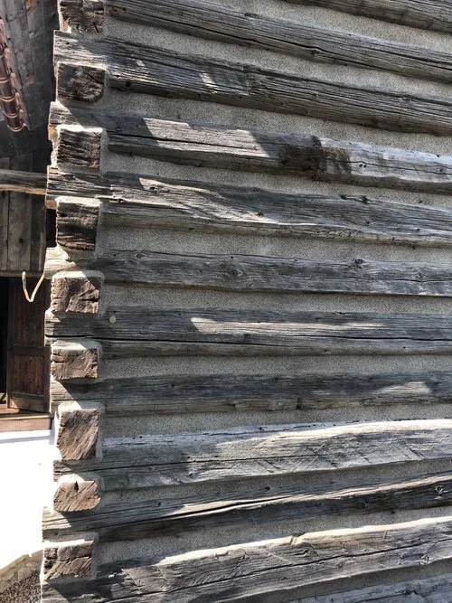 bridger_ranch_rustic_wood.jpg