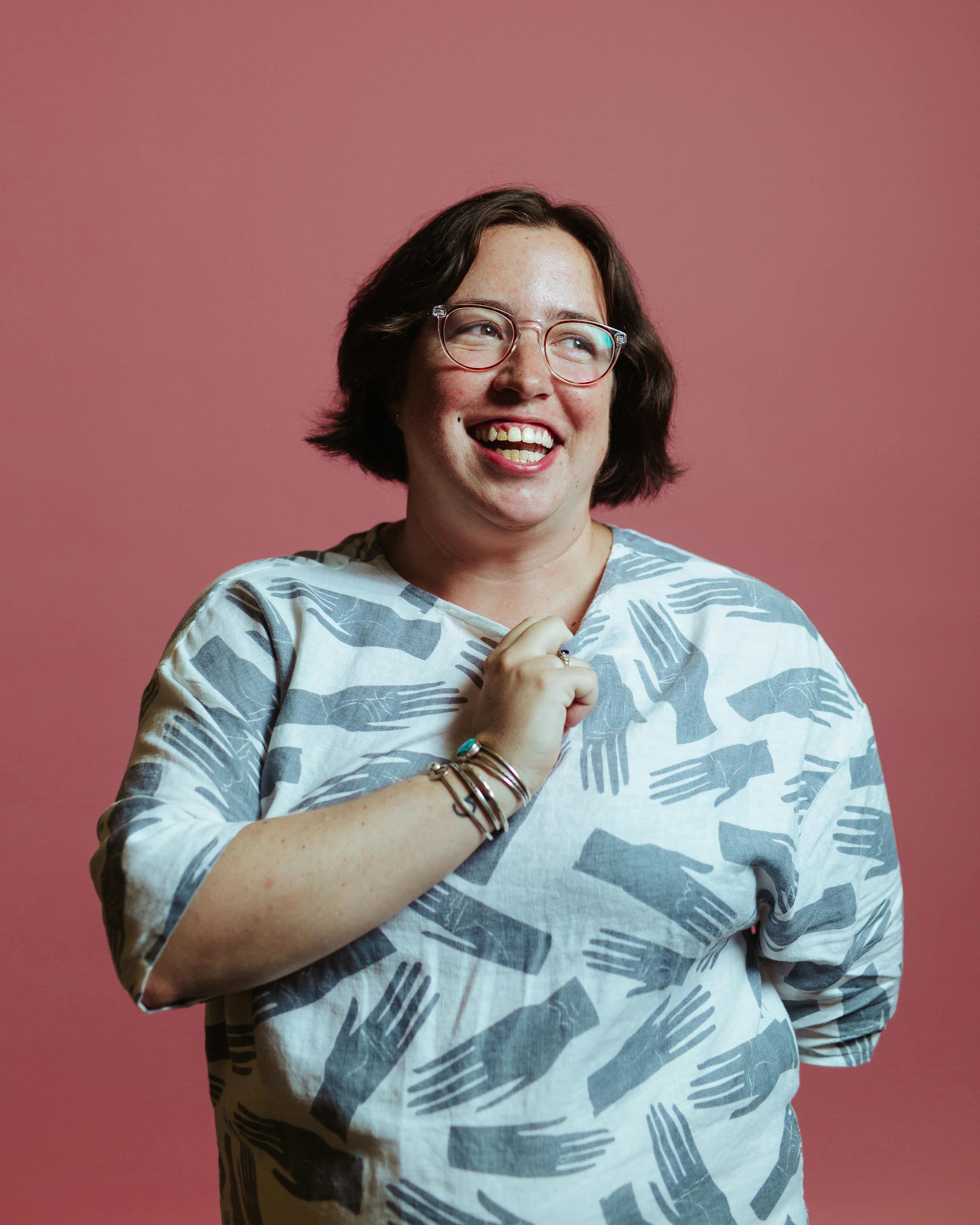 AS-HourglassQueerNonbinary09122018268234.jpg