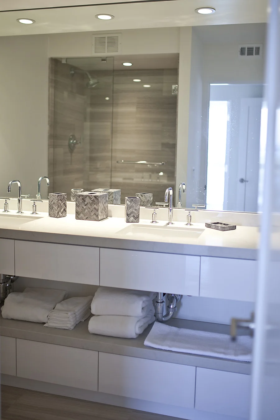 20150703_Shores_6roomshoot_1_2.jpg