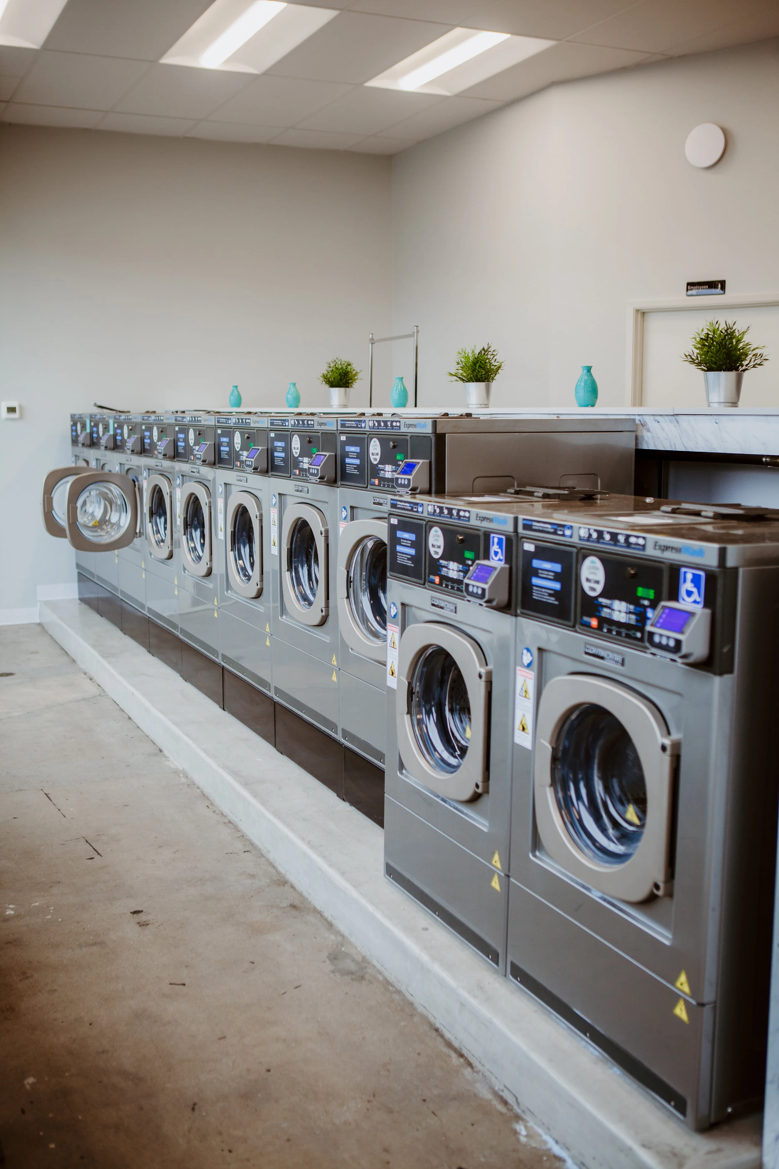 20180725KVP_Nicolls_Gym+Laundry+Shores_006.jpg