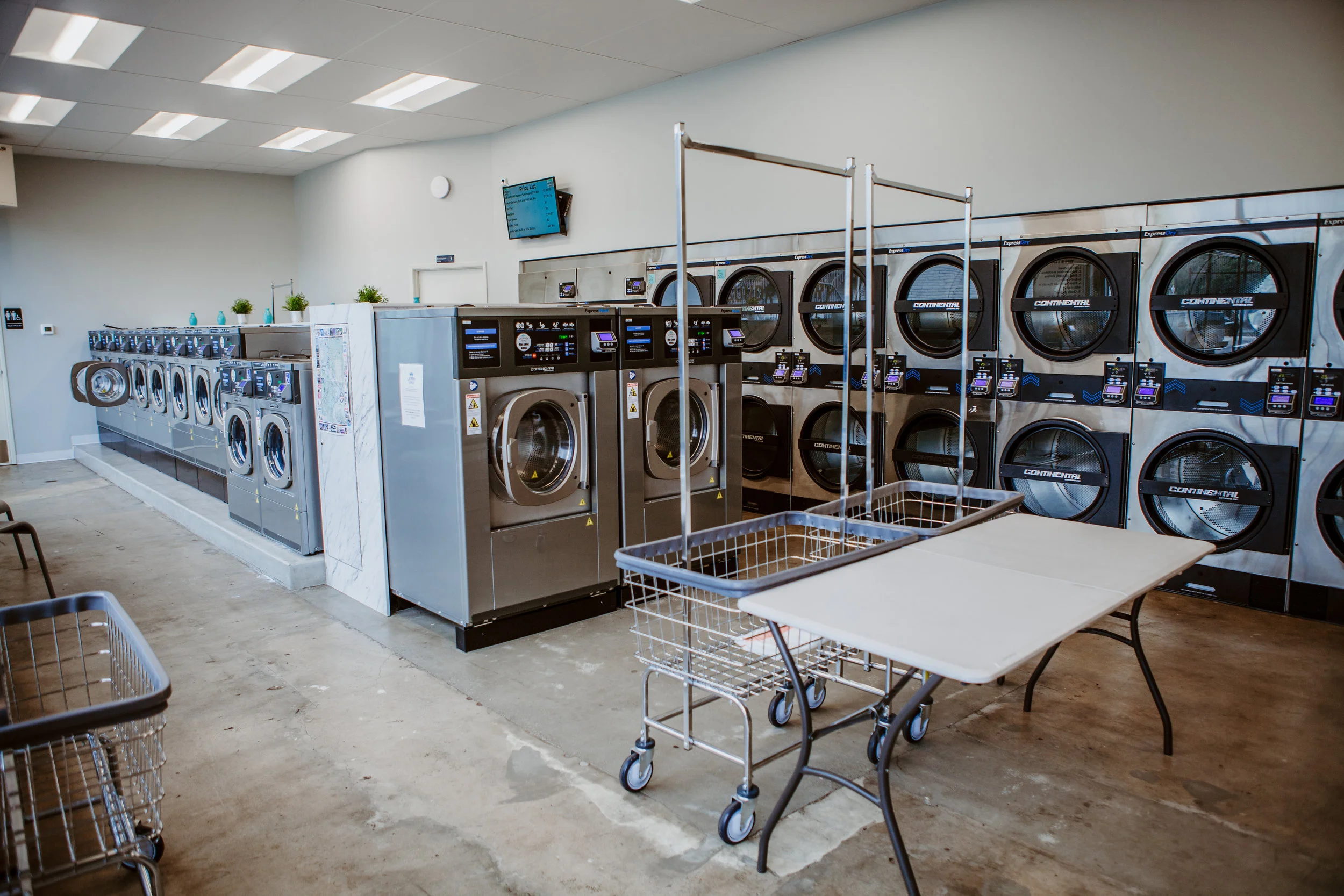 20180725KVP_Nicolls_Gym+Laundry+Shores_003.jpg