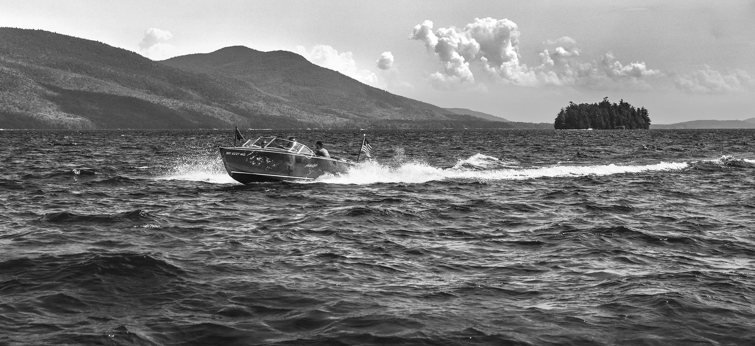 20220716_DYE_Hacker_BnW_5867_4SqSpc.jpg