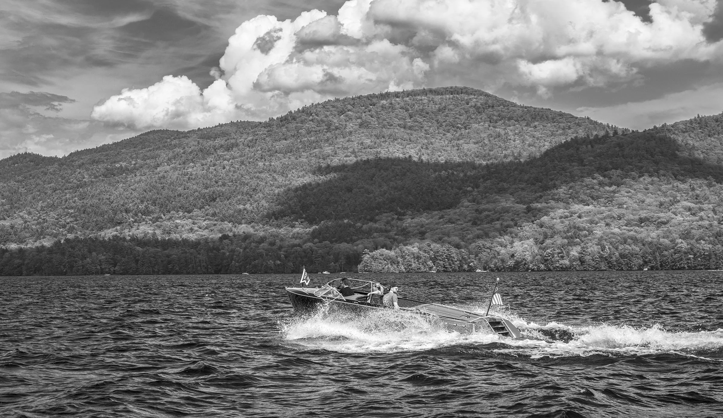 20220716_DYE_Hacker_aft_BnW_58834SqSpc.jpg