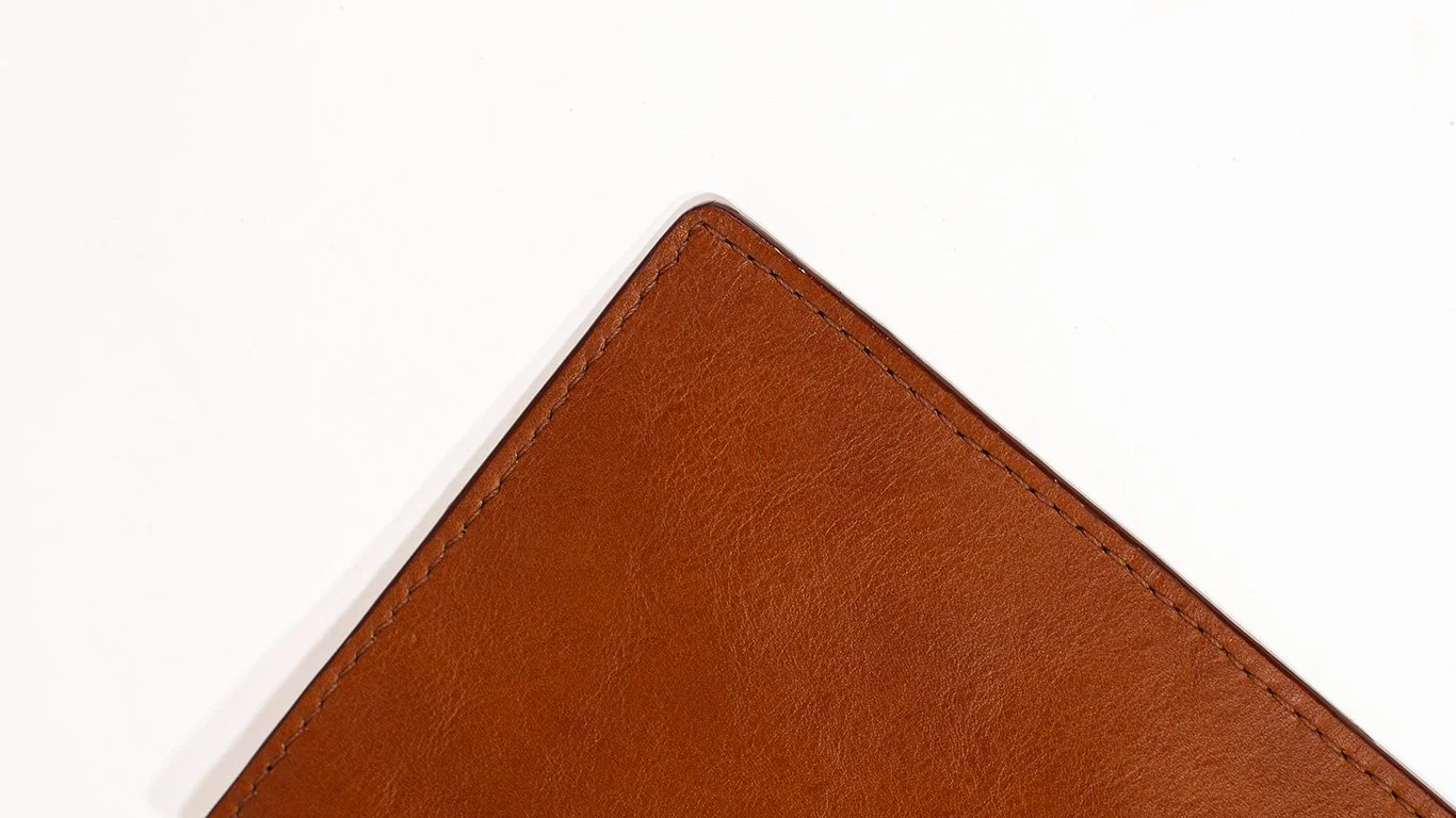 leather wristlet pouch (2).jpg