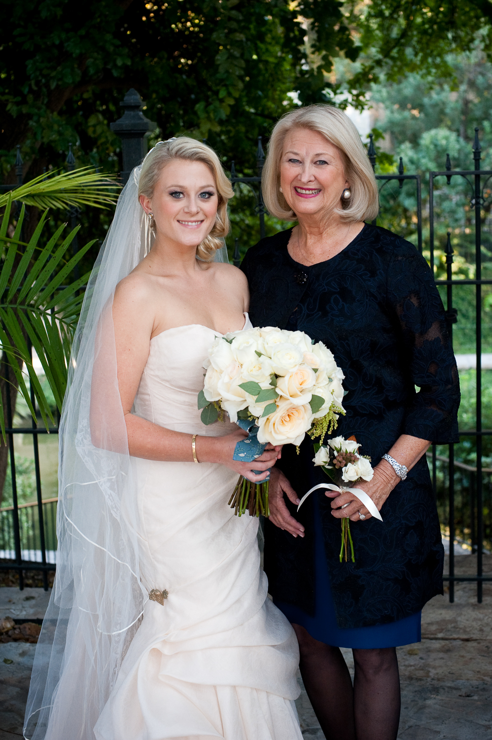 sarah_bork_hamilton_wedding_rosaroby-24.jpg