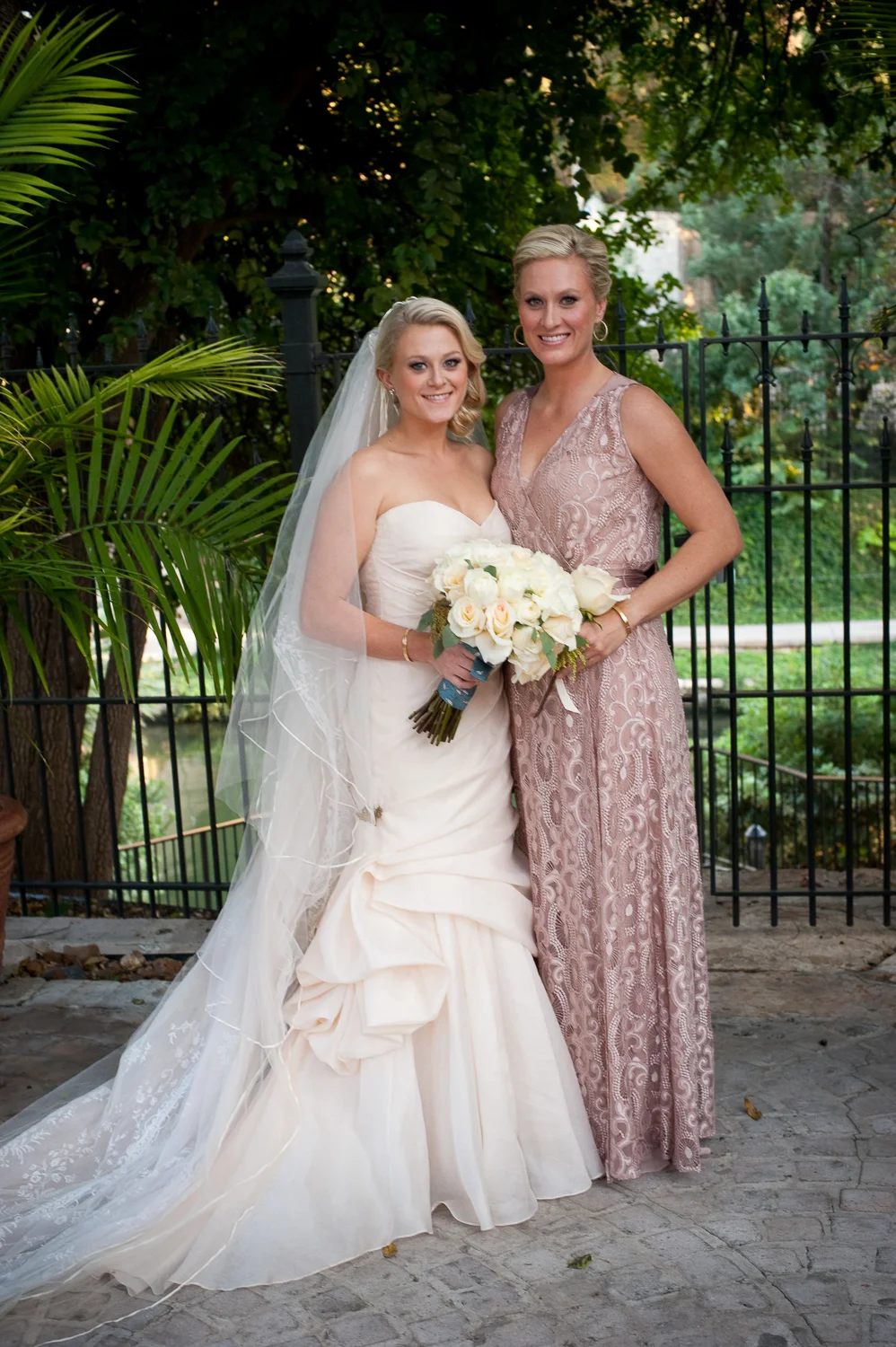 sarah_bork_hamilton_wedding_rosaroby-25.jpg